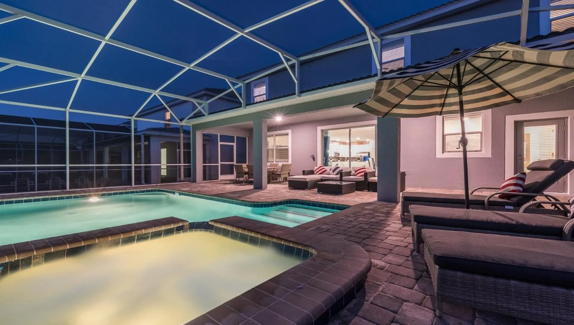 Swimming pool in Disney Getaway: Pool, Spa, Games, Great Locale