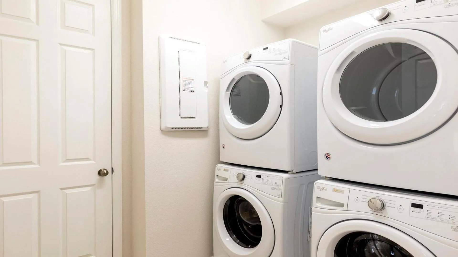 laundry in Disney Getaway: Pool, Spa, Games, Great Locale