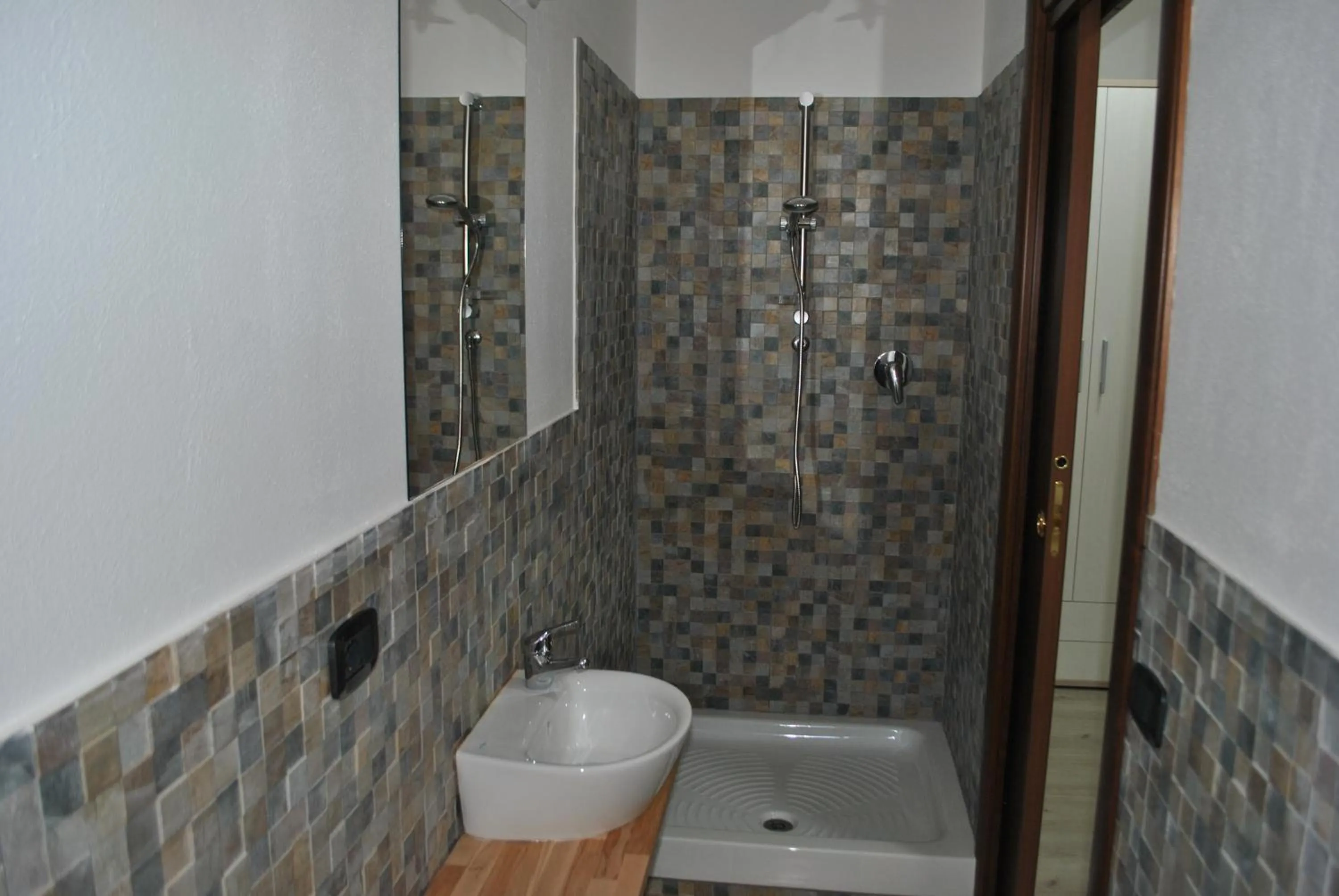 Bathroom in Raxul Room