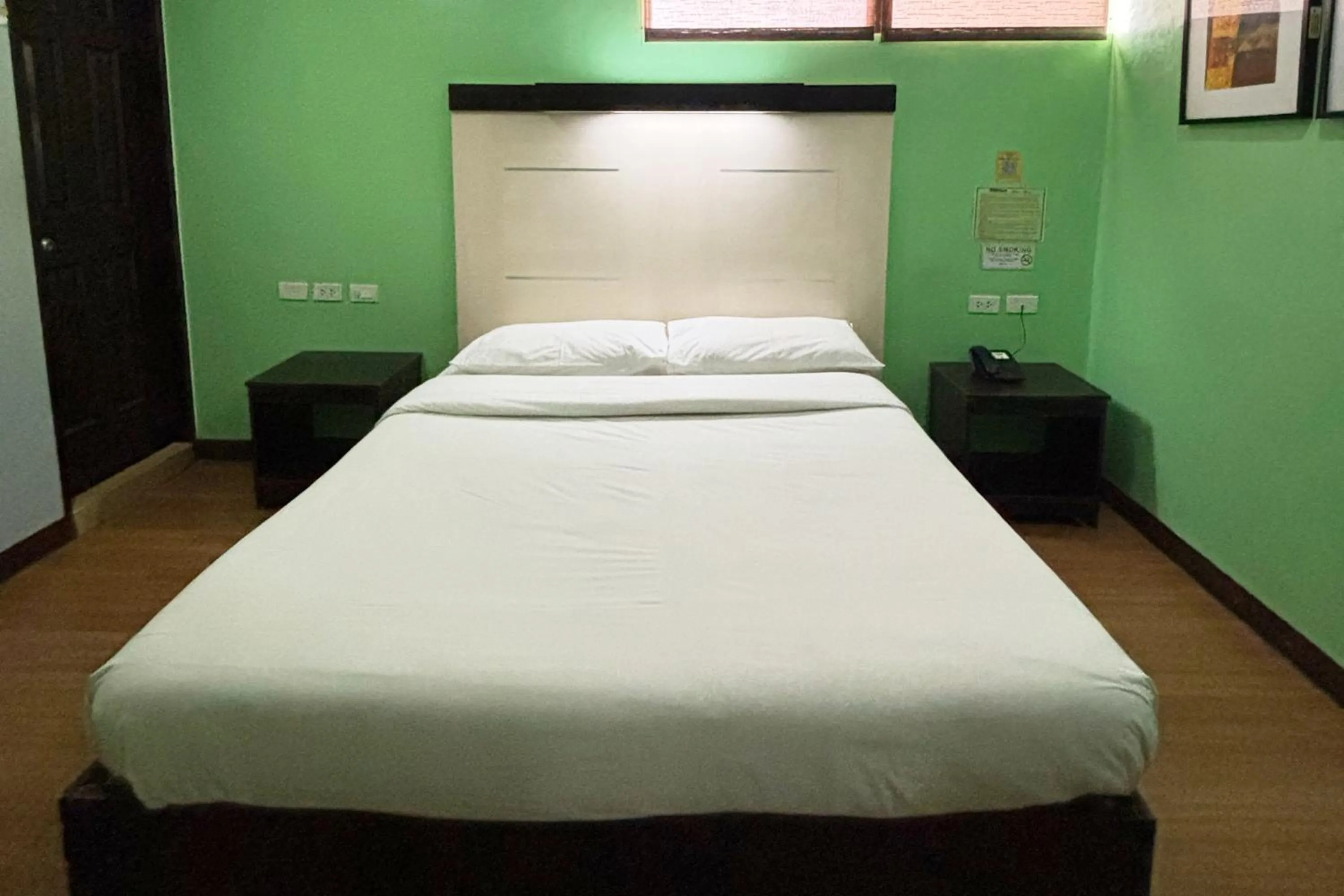 Bed in Sugbutel Family Hotel Cebu powered by Cocotel