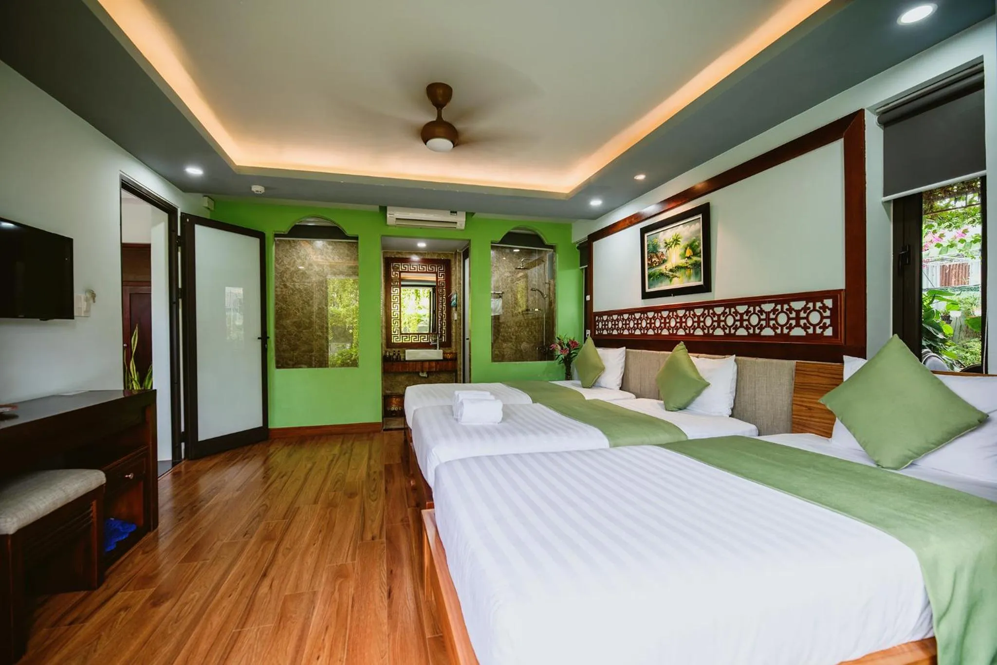 Bed in Tue Tam Garden Villa