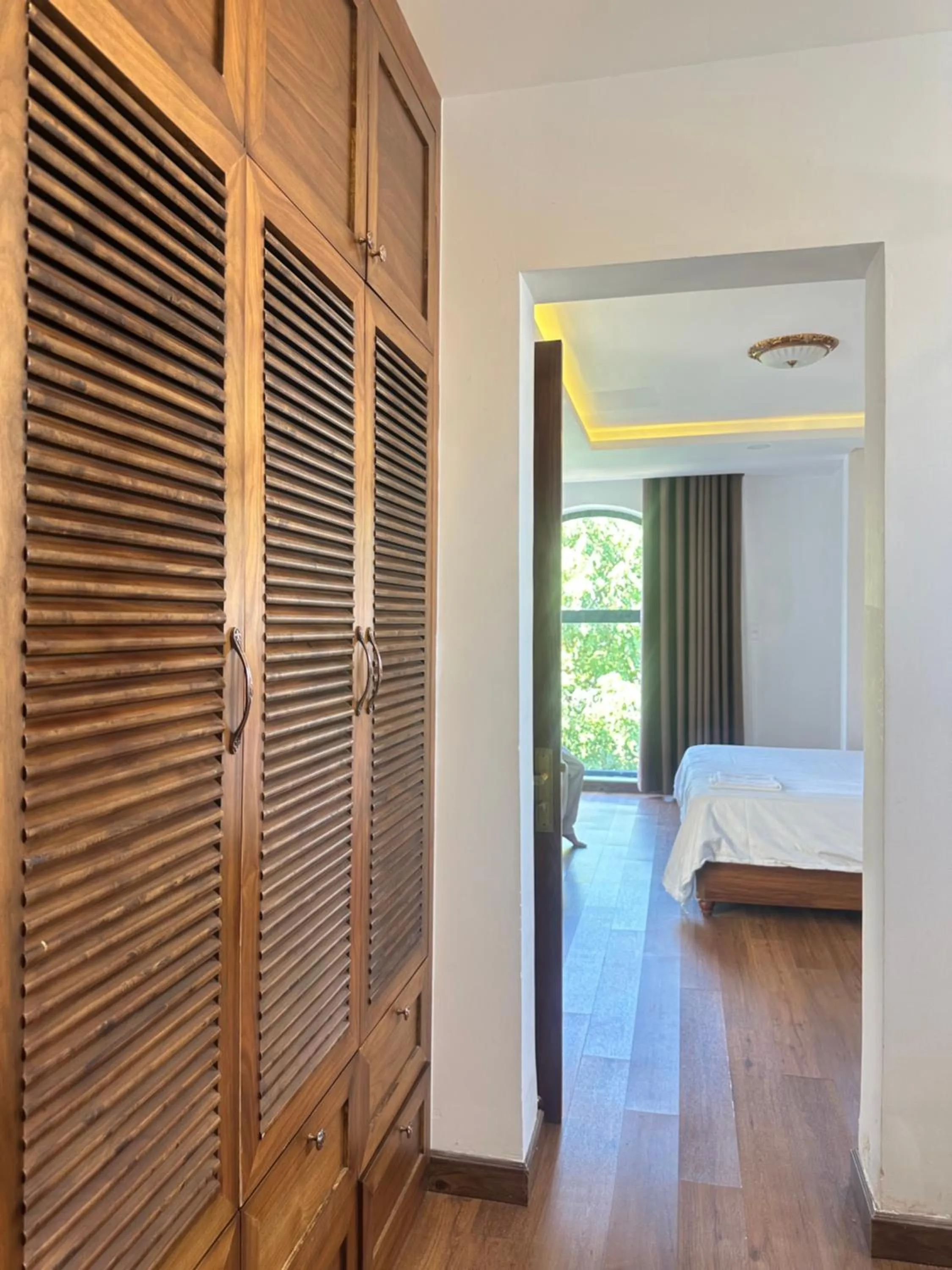 wardrobe in Benzen Villas Nha Trang