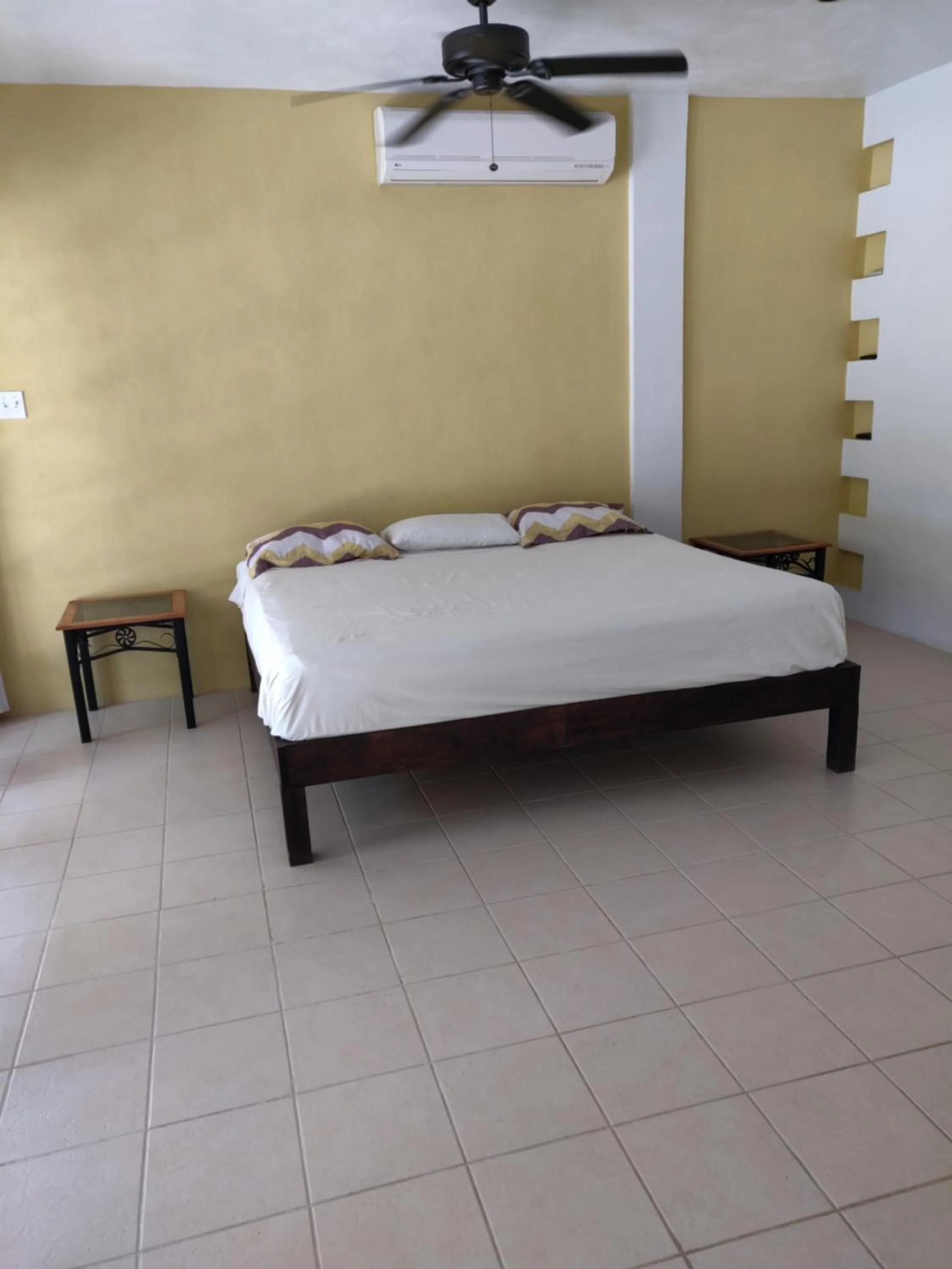 Bed in Villas Del Mar