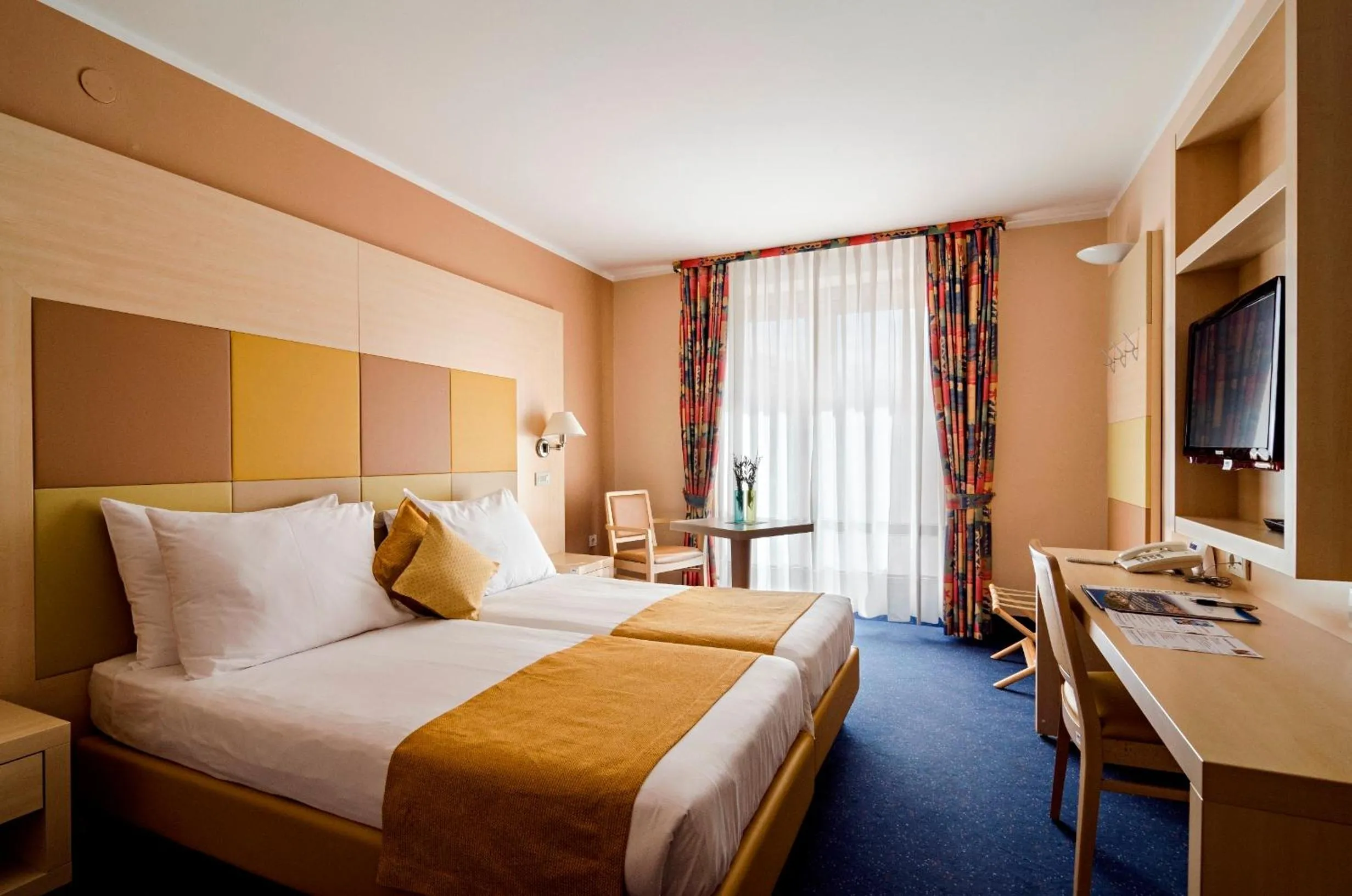 Photo of the whole room, Bed in Hotel Delfin