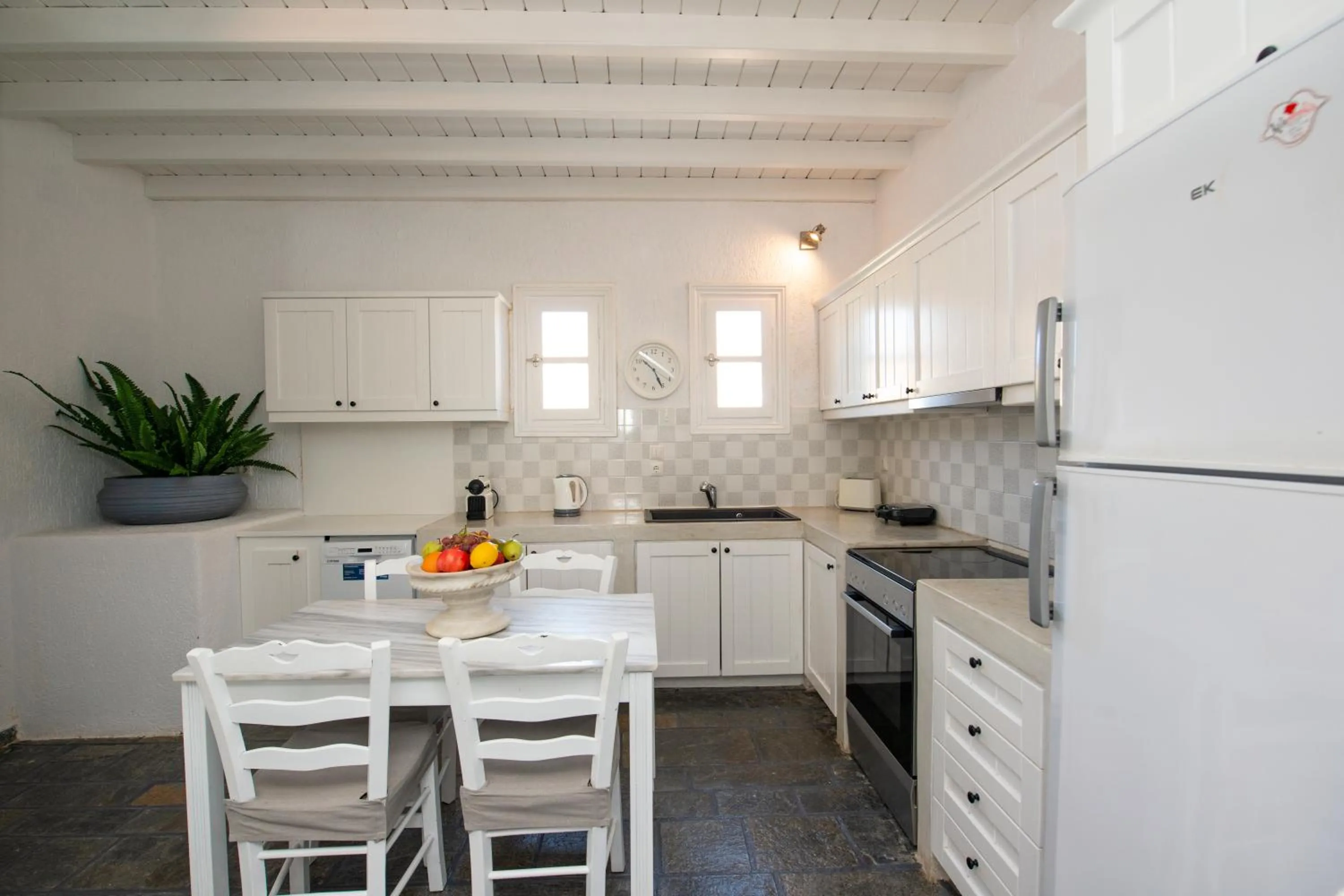 Kitchen or kitchenette in Thalasses Villas
