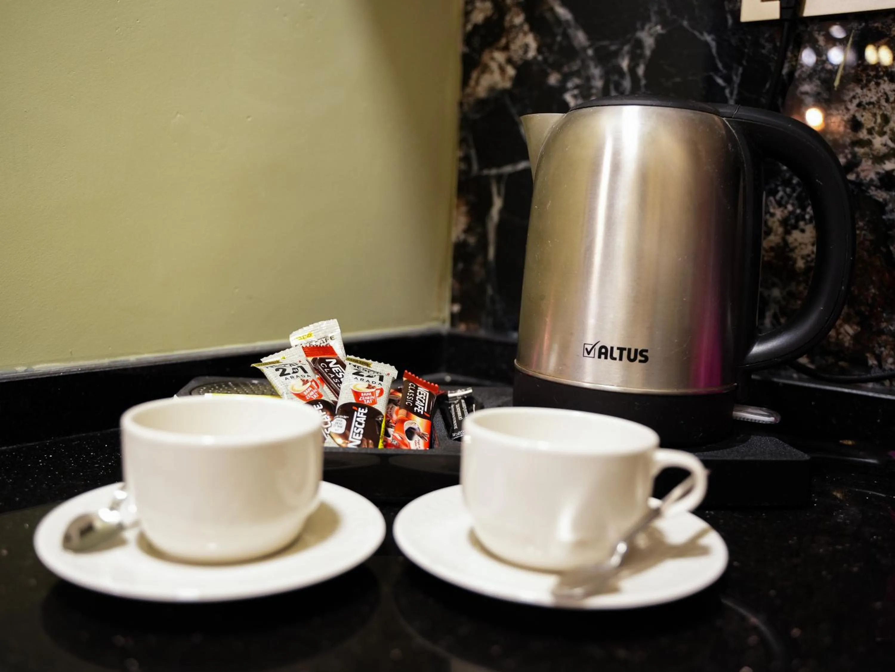 Coffee/tea facilities in Whıte Moon Hotel Suites