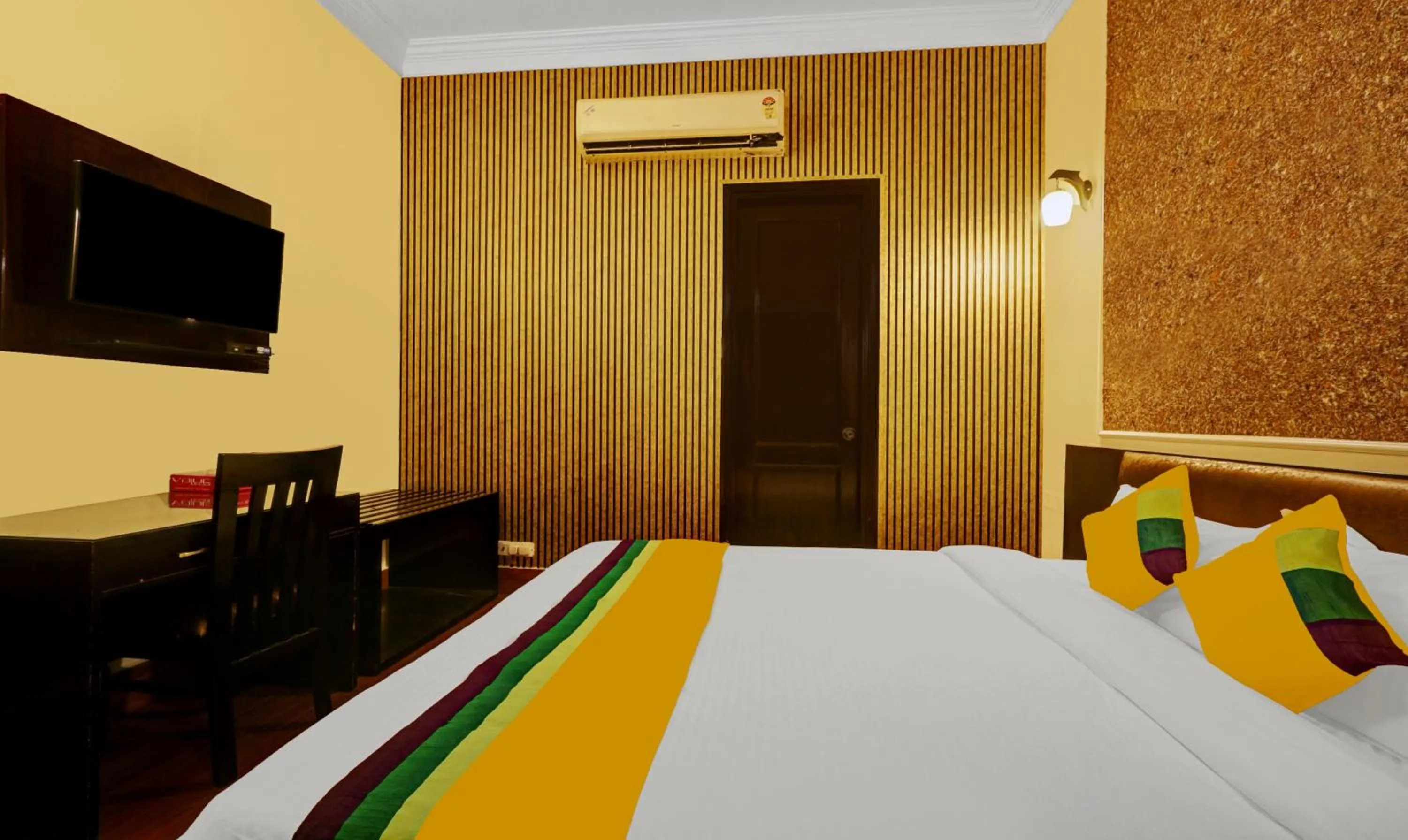 Bedroom, Bed in Itsy Hotels Connaught Mews