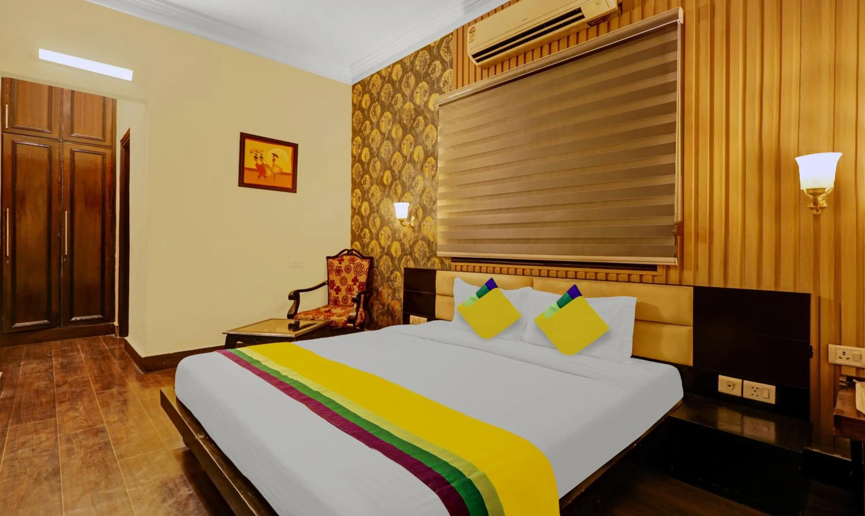 Bedroom, Bed in Itsy Hotels Connaught Mews