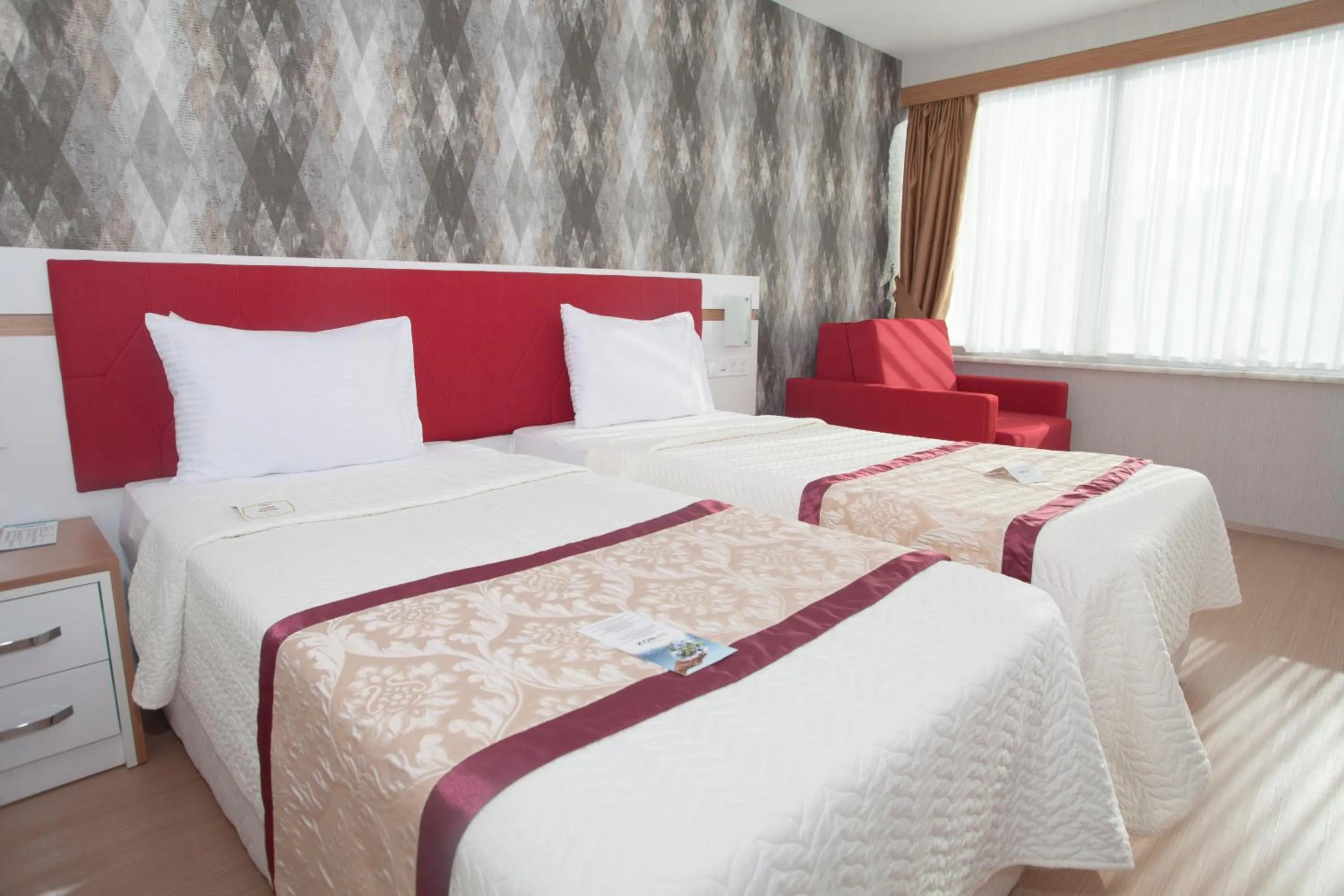 Bedroom, Bed in Samsun Konaks
