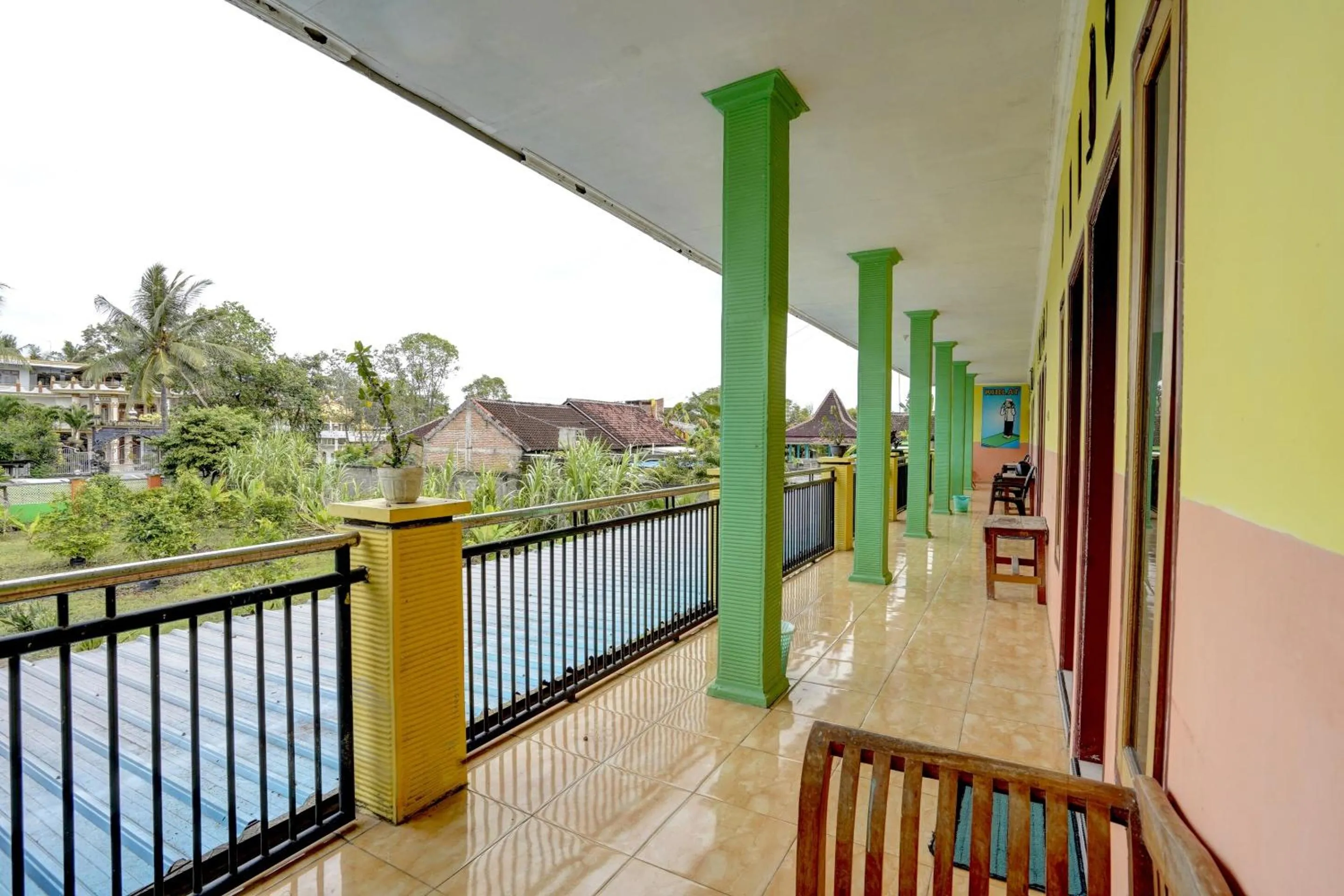 Lobby or reception in Hotel O Anisah Adil Homestay SyariahNearsmart Kampung Desa Pakistaji