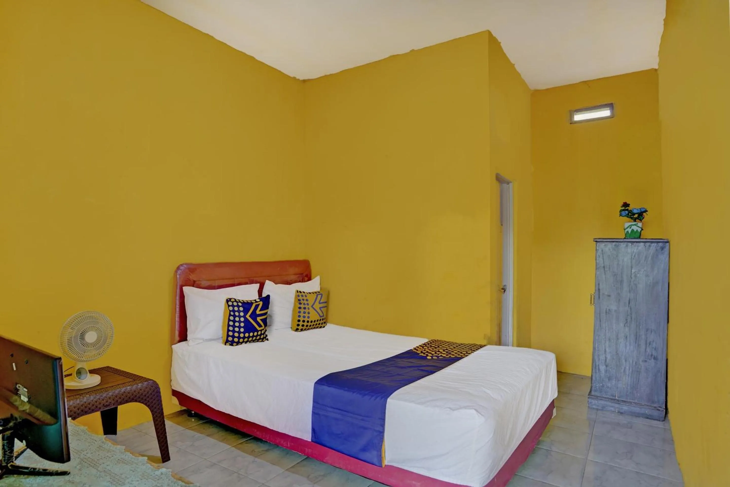 Bedroom, Bed in Hotel O Anisah Adil Homestay SyariahNearsmart Kampung Desa Pakistaji