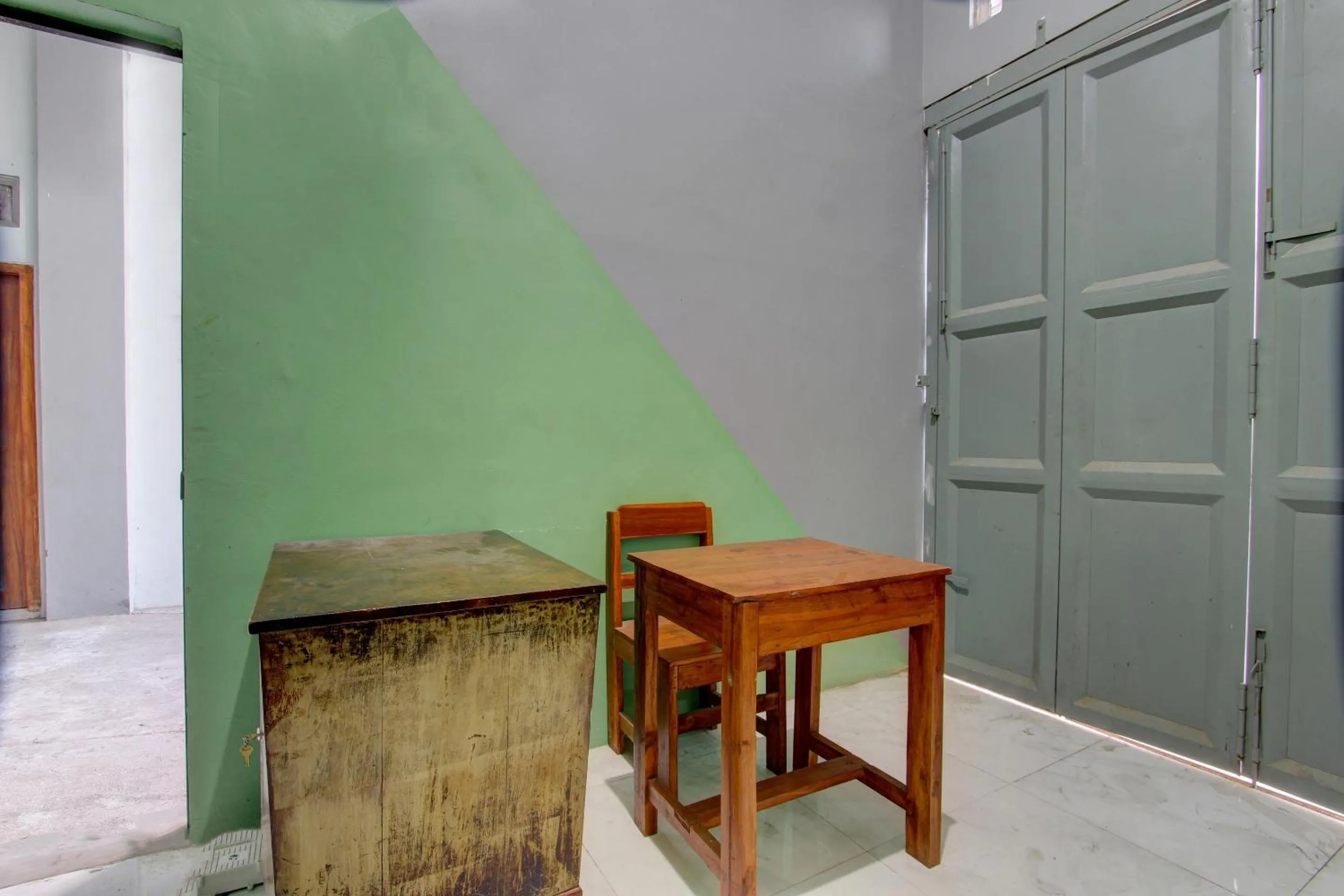 Lobby or reception in Hotel O Galih Kost 1 Syariah