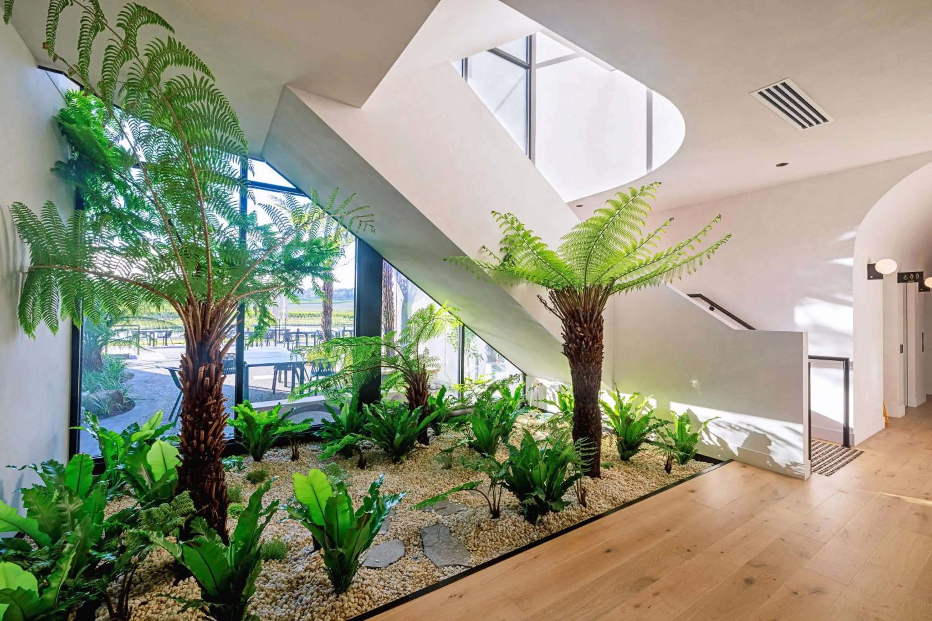 Property building in Re’em Yarra Valley