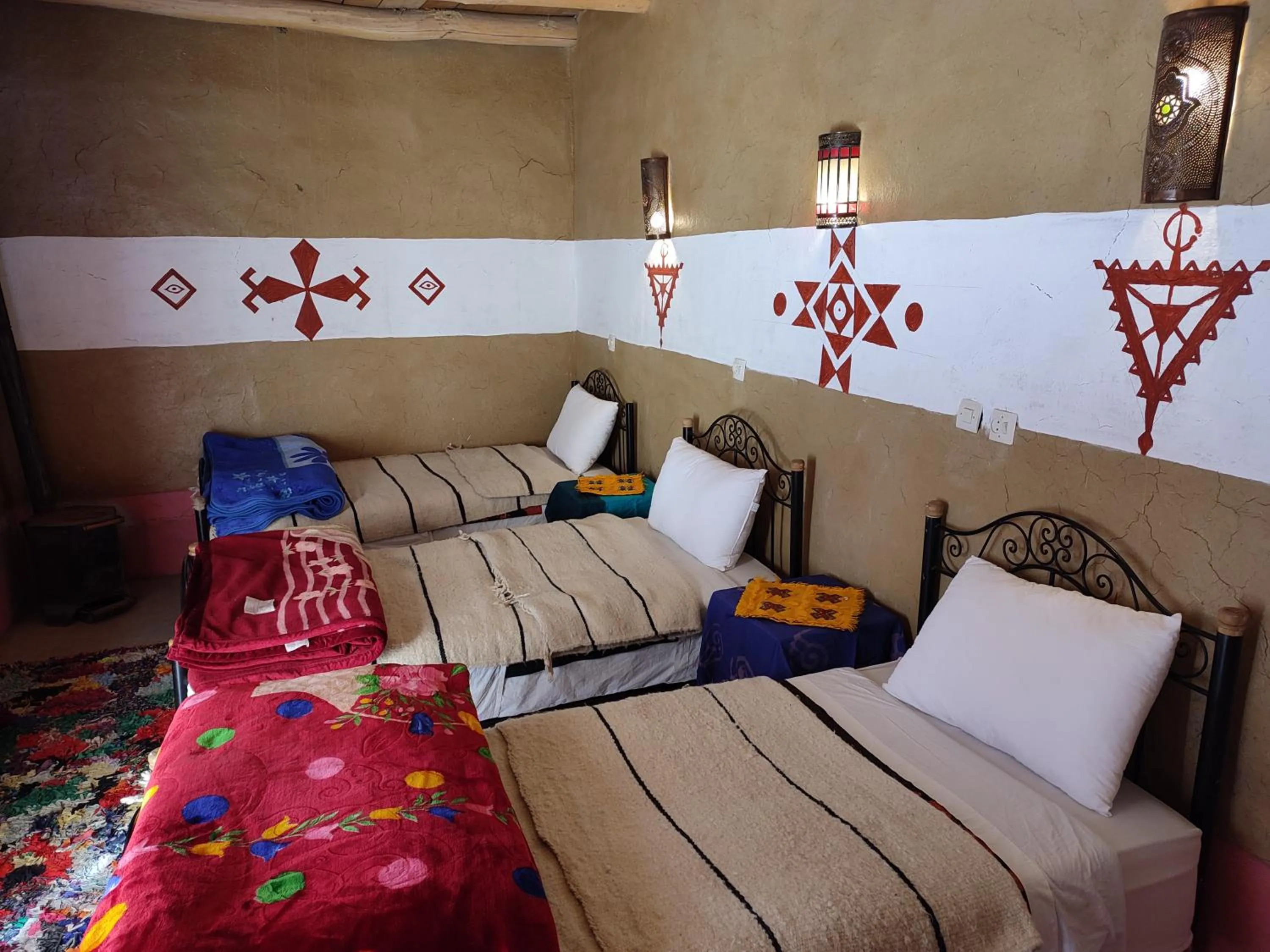 Bed in Auberge restaurant Afoud