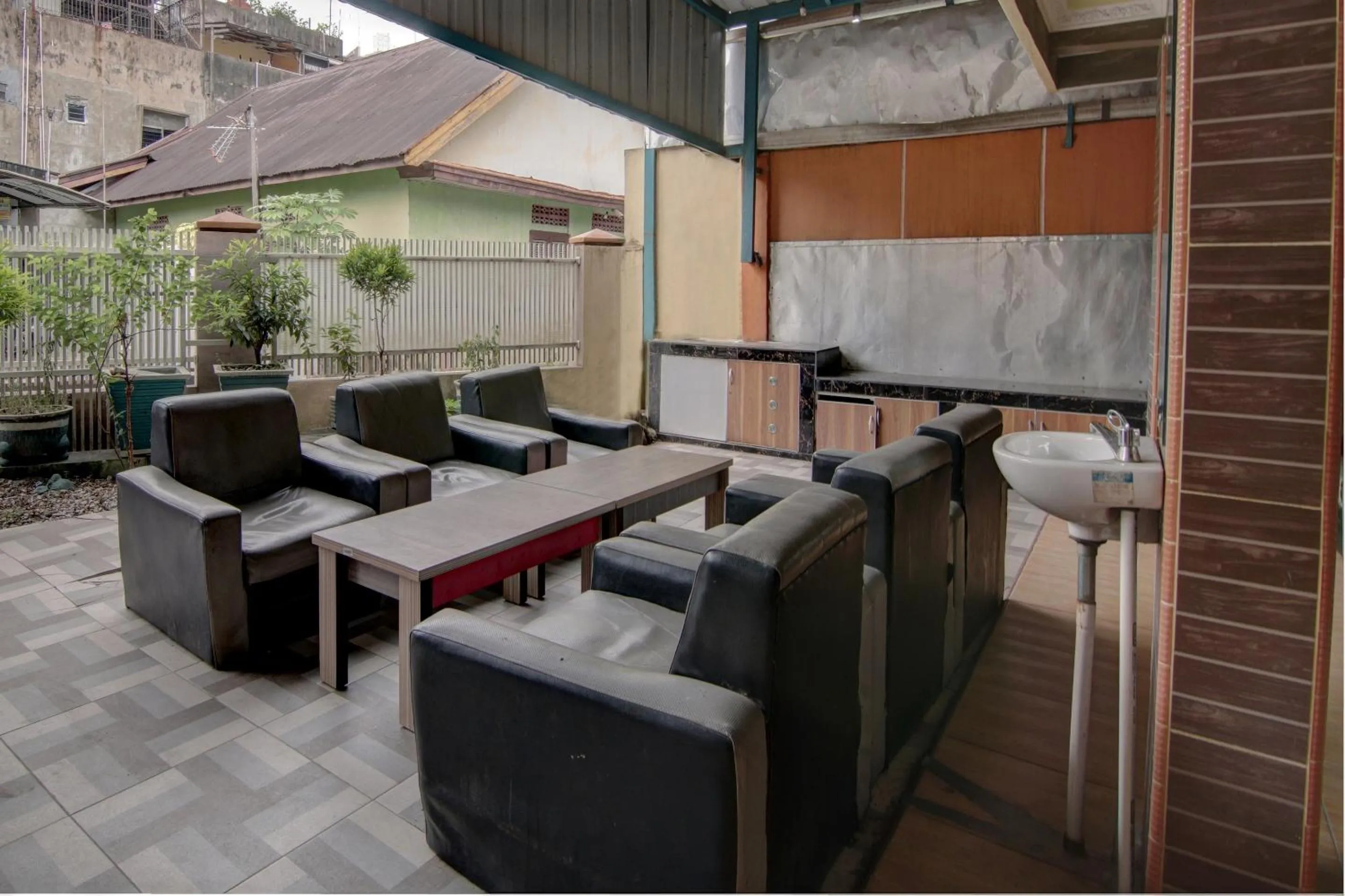 Lobby or reception in OYO 92833 Penginapan Syariah