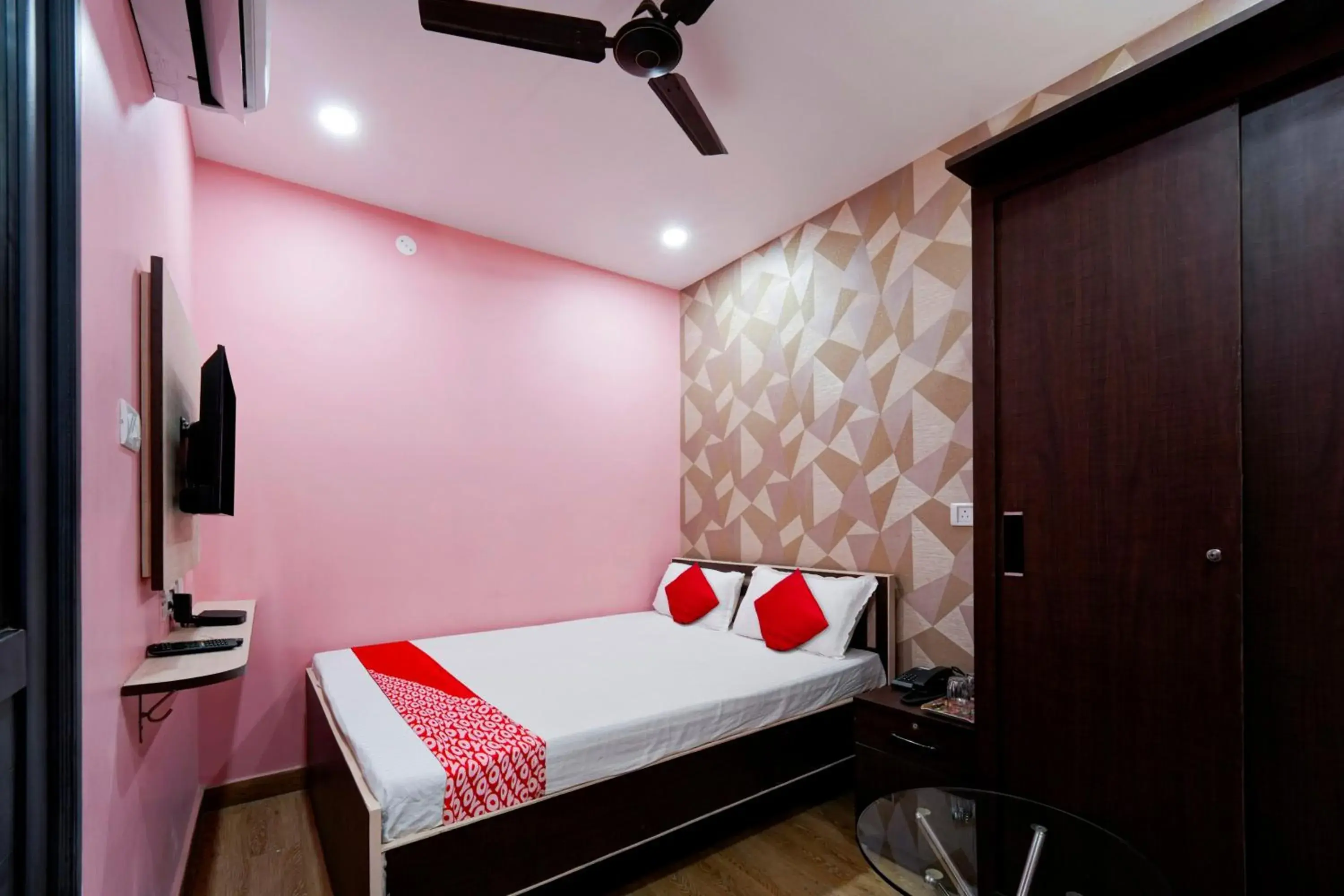 Classic Triple Room - single occupancy in Hotel O Jai Jagannath Inn Classic Triple Room - single occupancy in Hotel O Jai Jagannath Inn