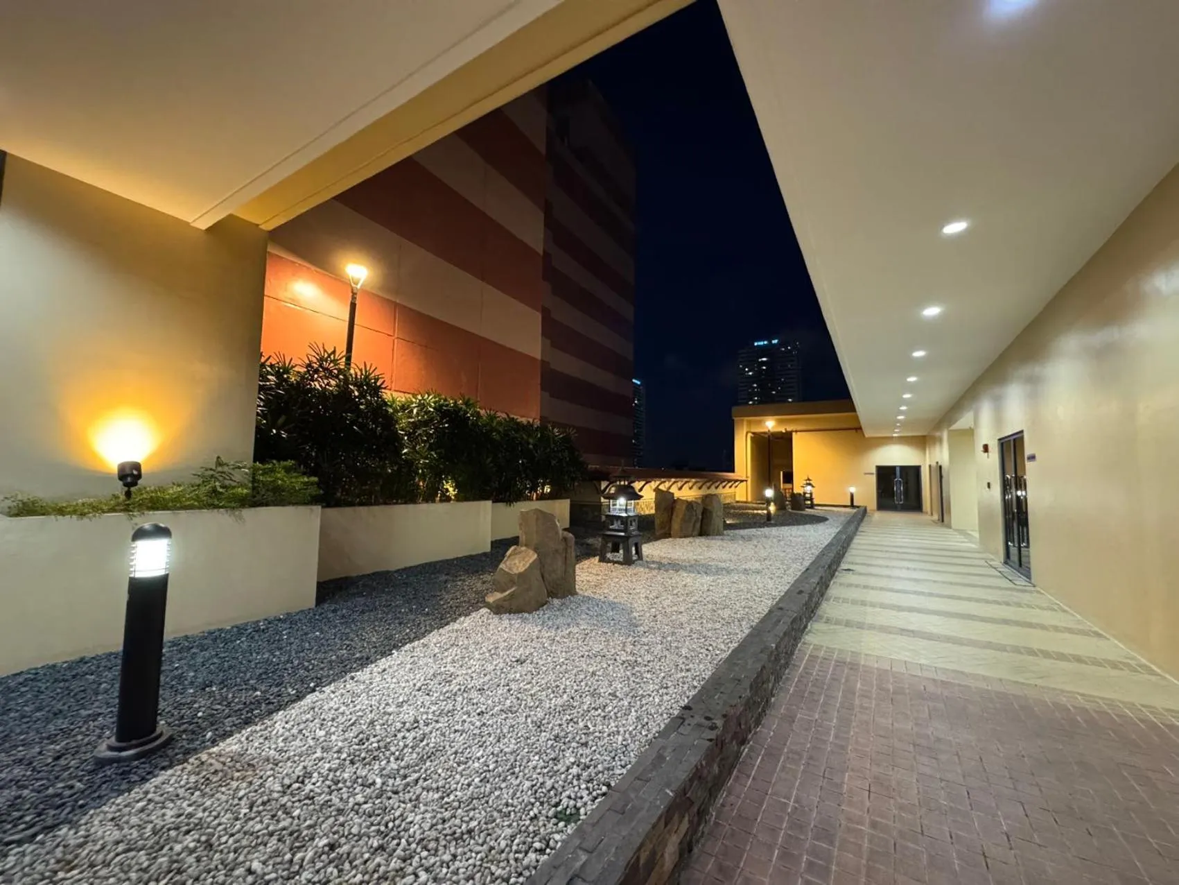 Grand Riviera Suites