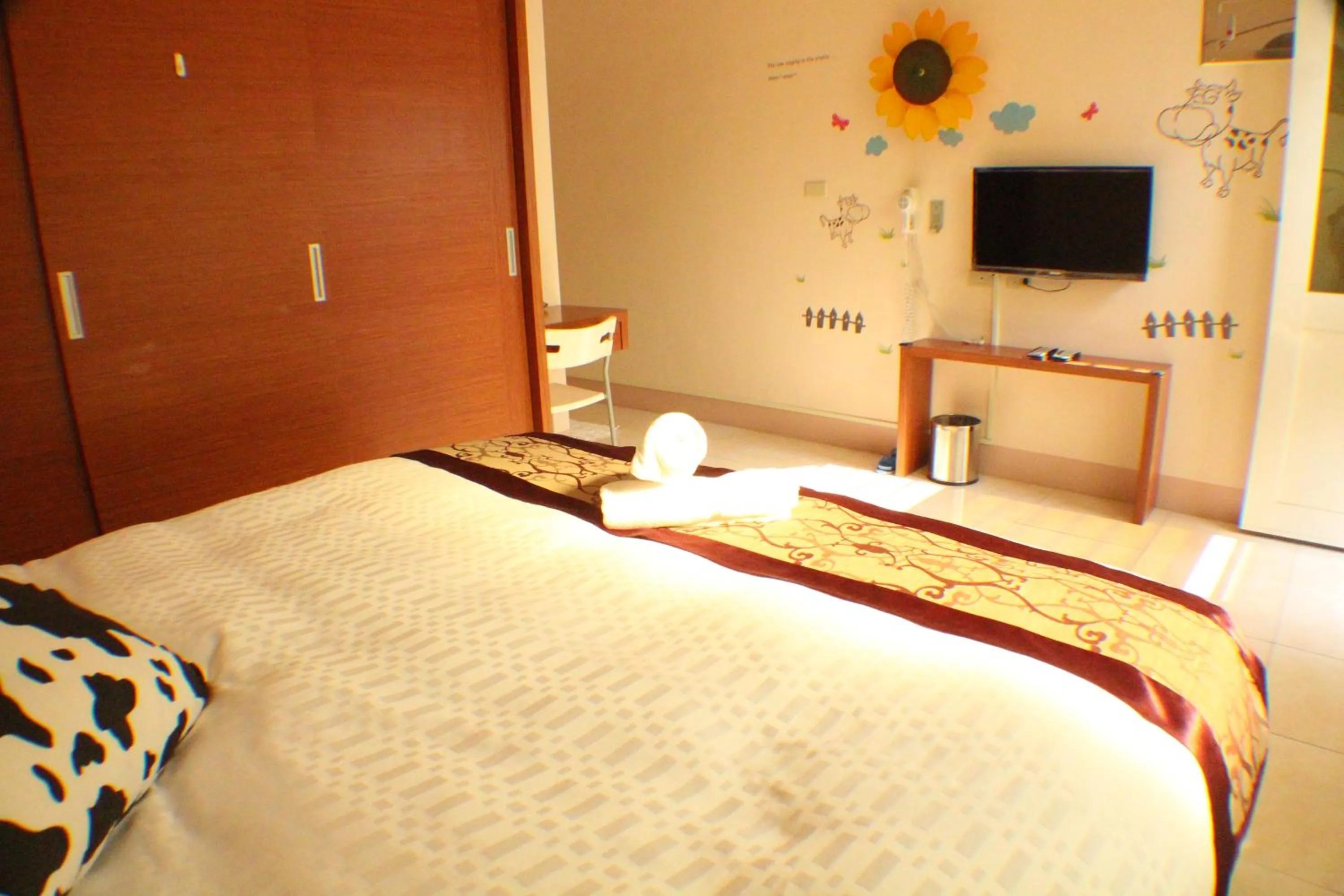 Photo of the whole room, Bed in Wish Dream