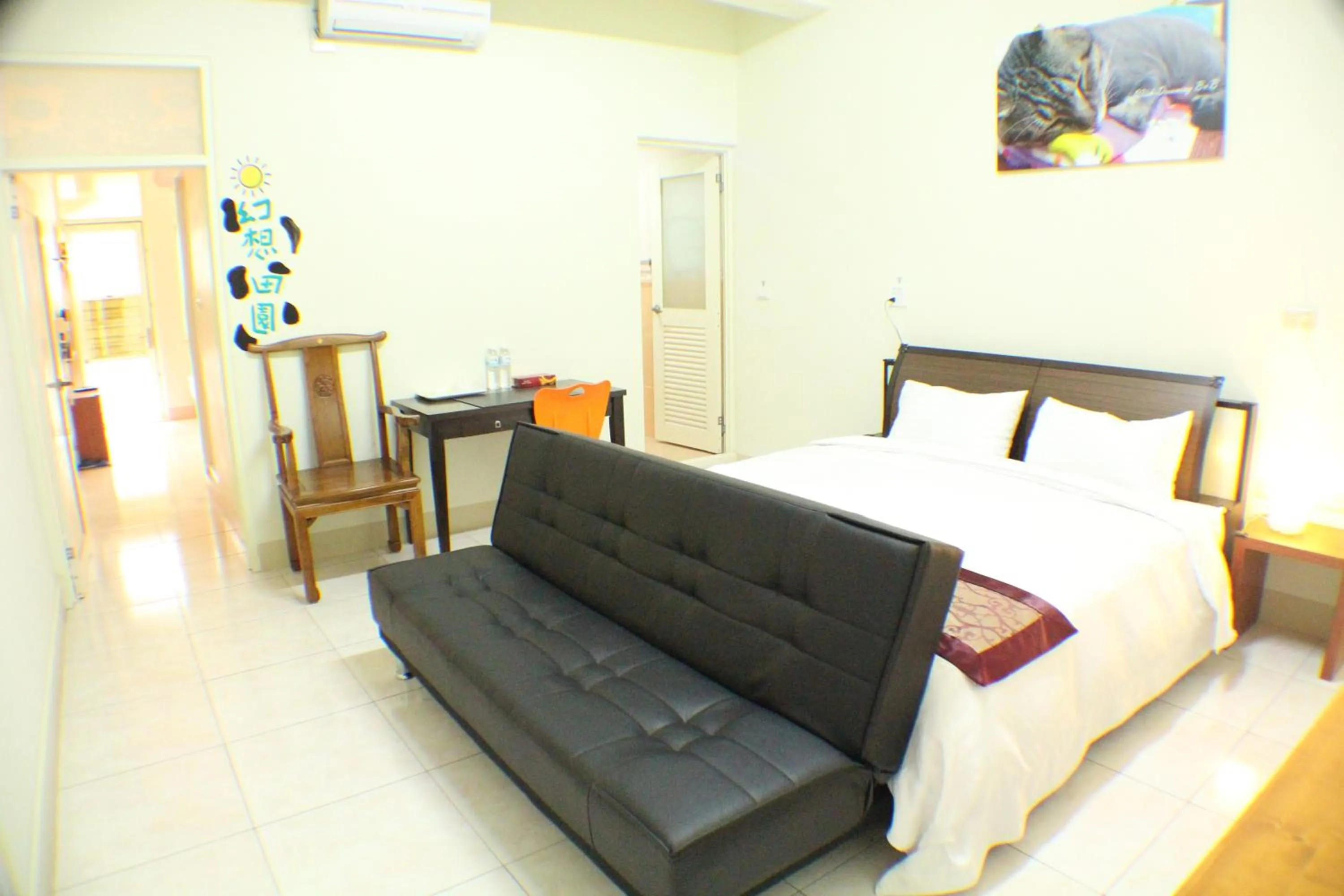 Photo of the whole room, Bed in Wish Dream