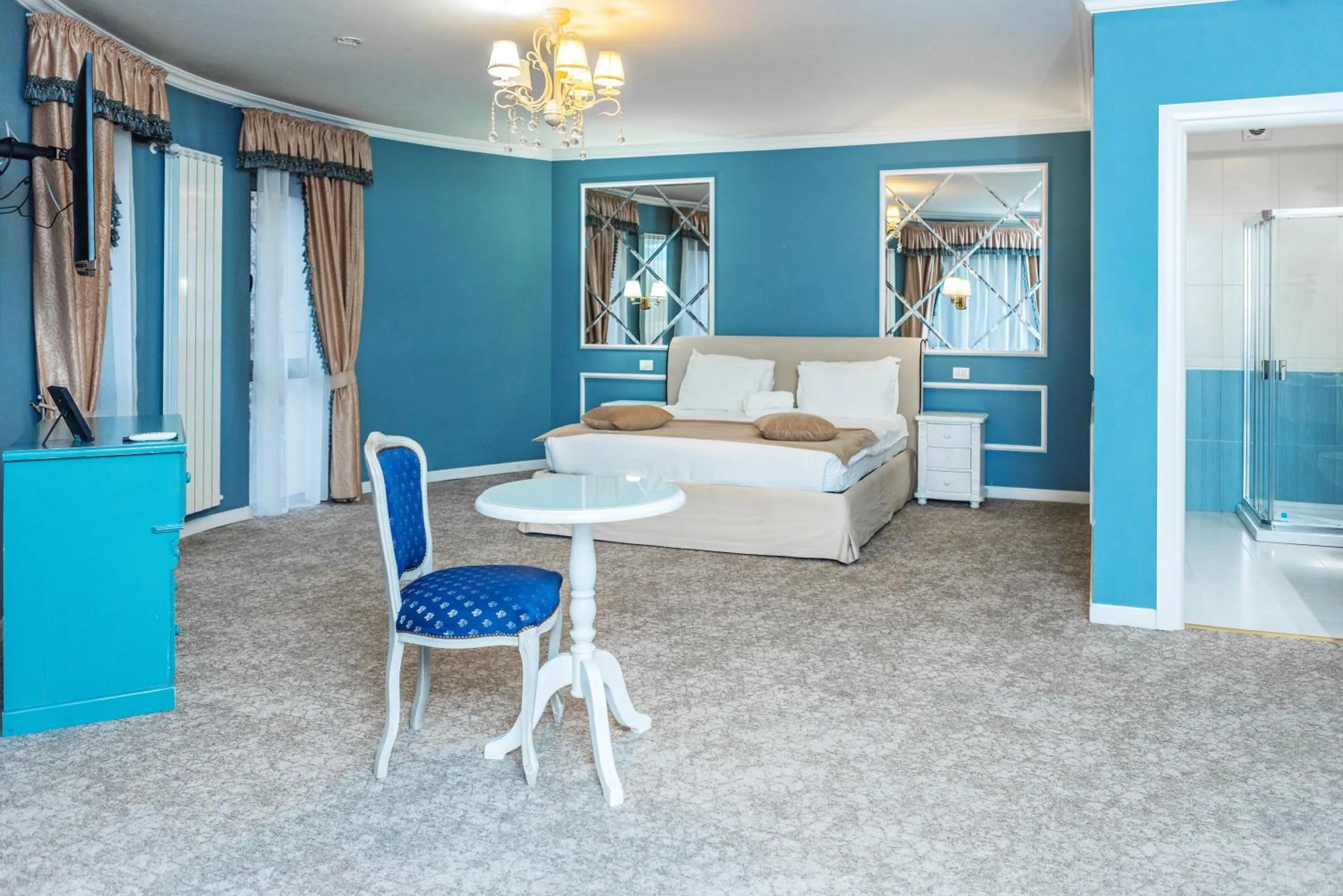 Photo of the whole room, Bed in Villa Boutique Lafayette