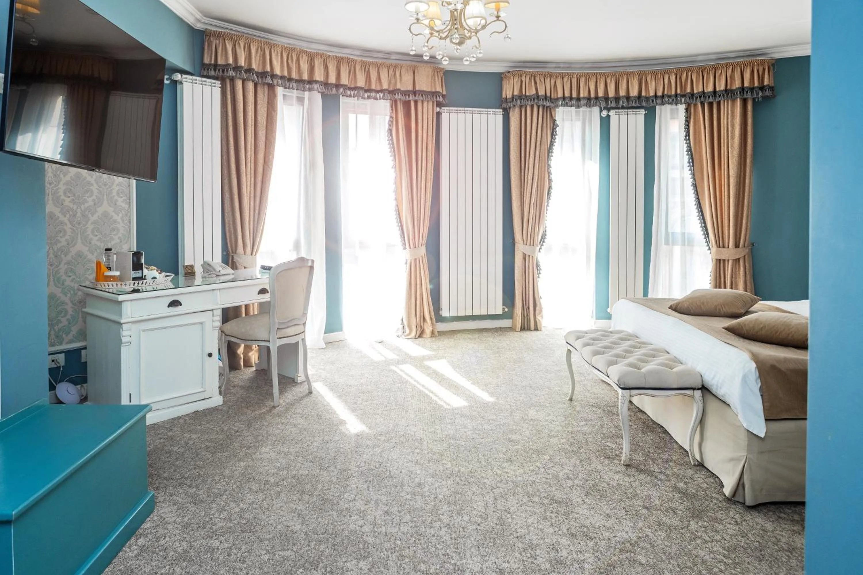 Photo of the whole room, Bed in Villa Boutique Lafayette