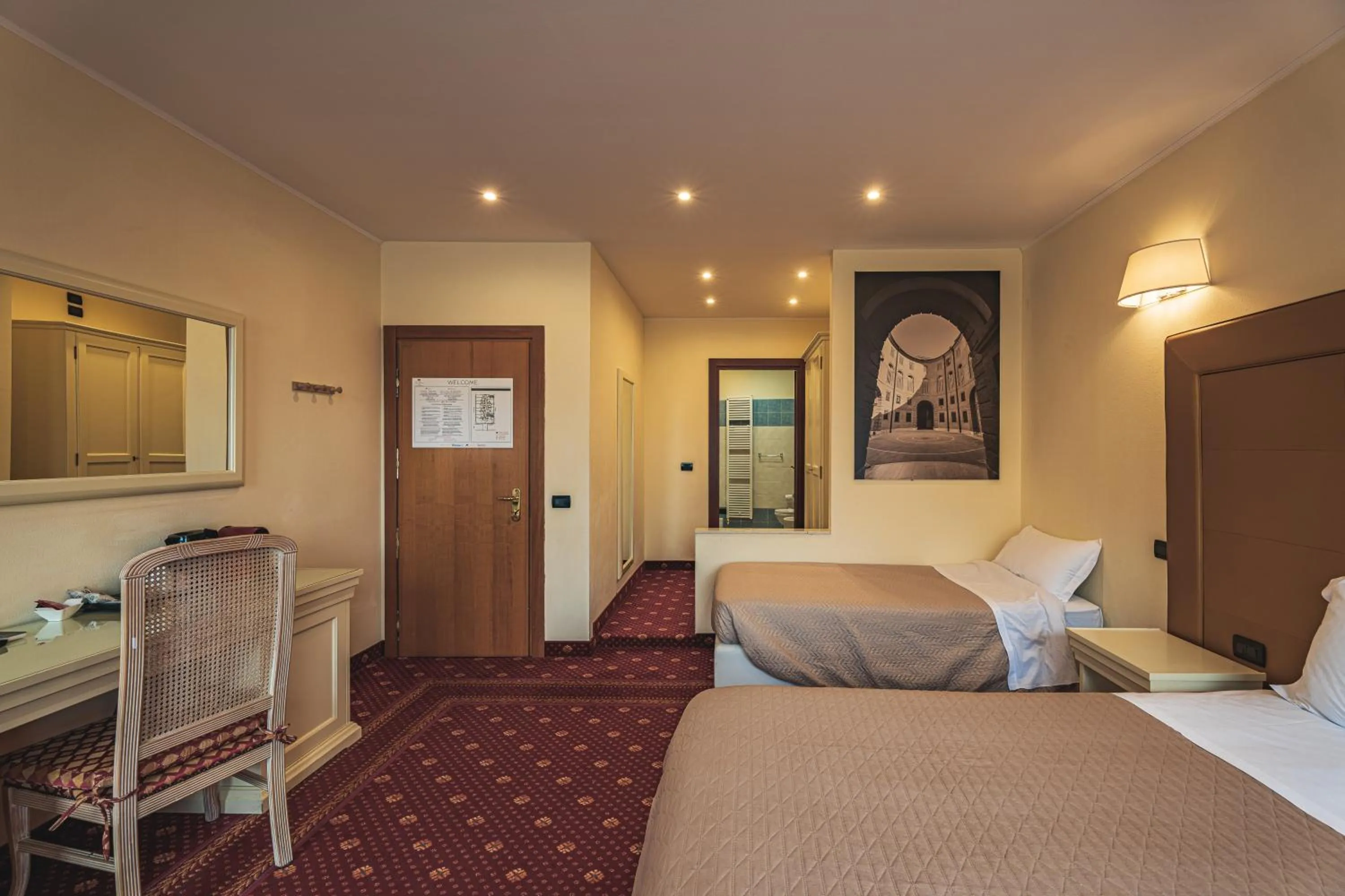 Photo of the whole room, Bed in THE DOME - Panoramic Rooms