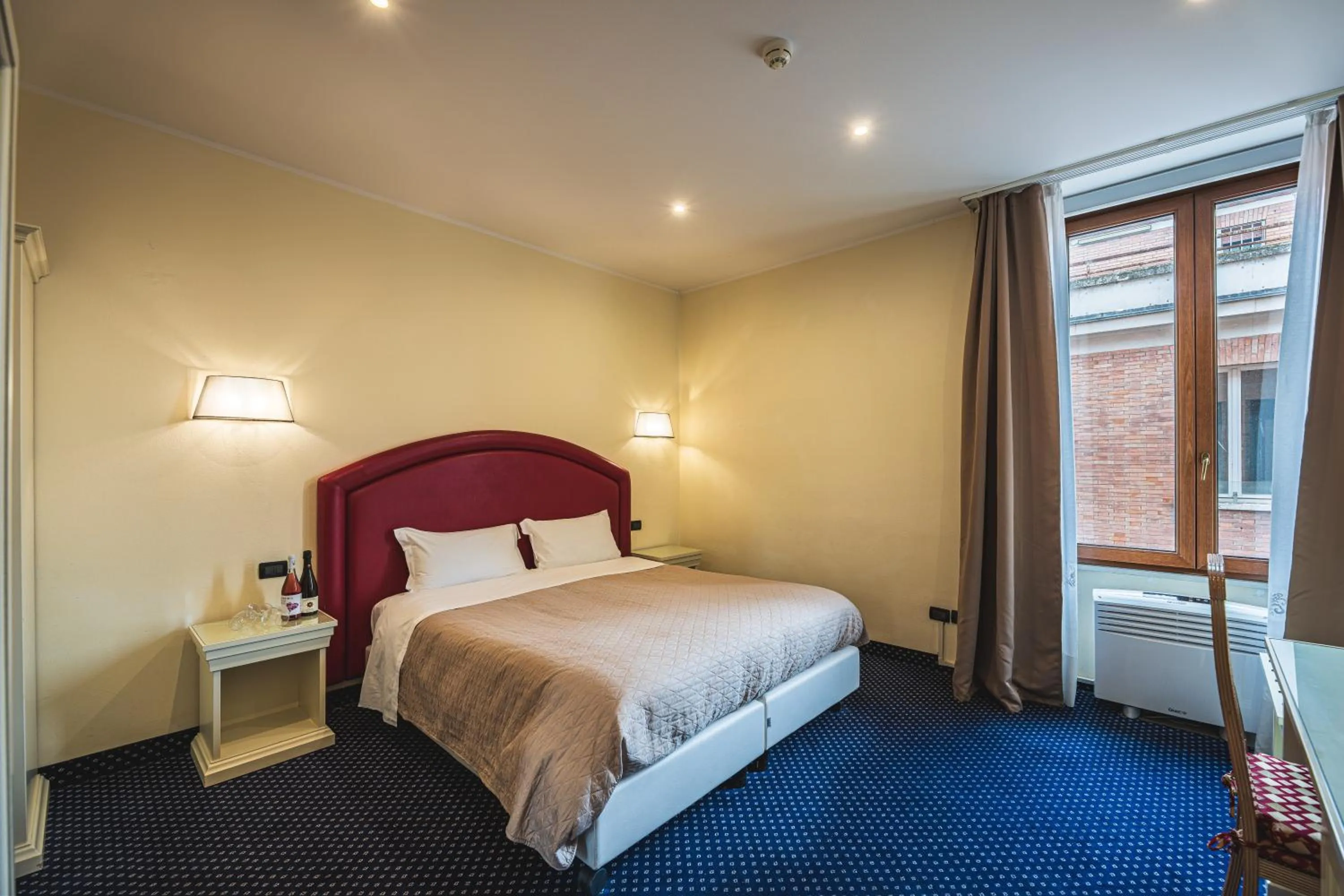 Bed in THE DOME - Panoramic Rooms