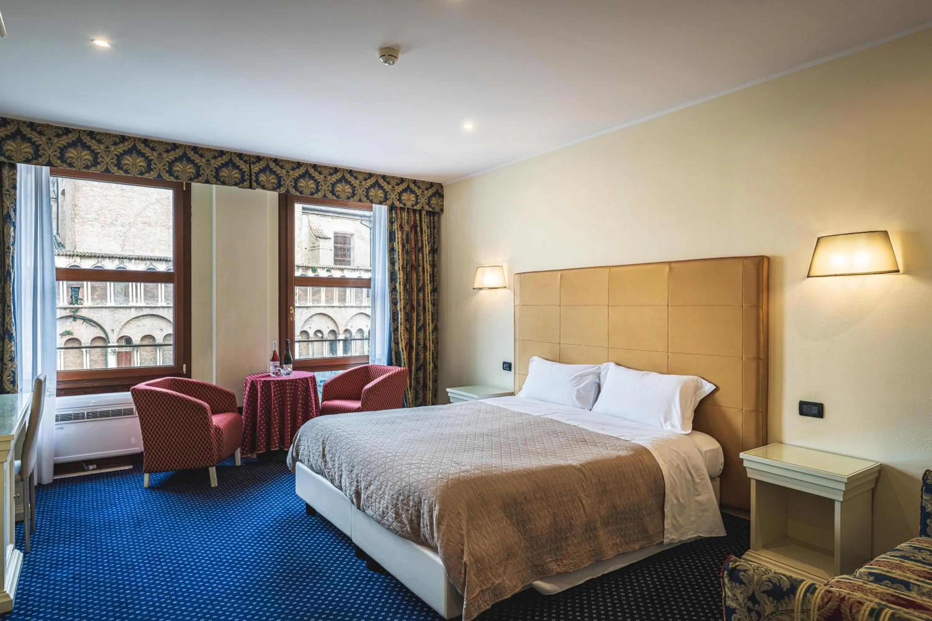 Bed in THE DOME - Panoramic Rooms