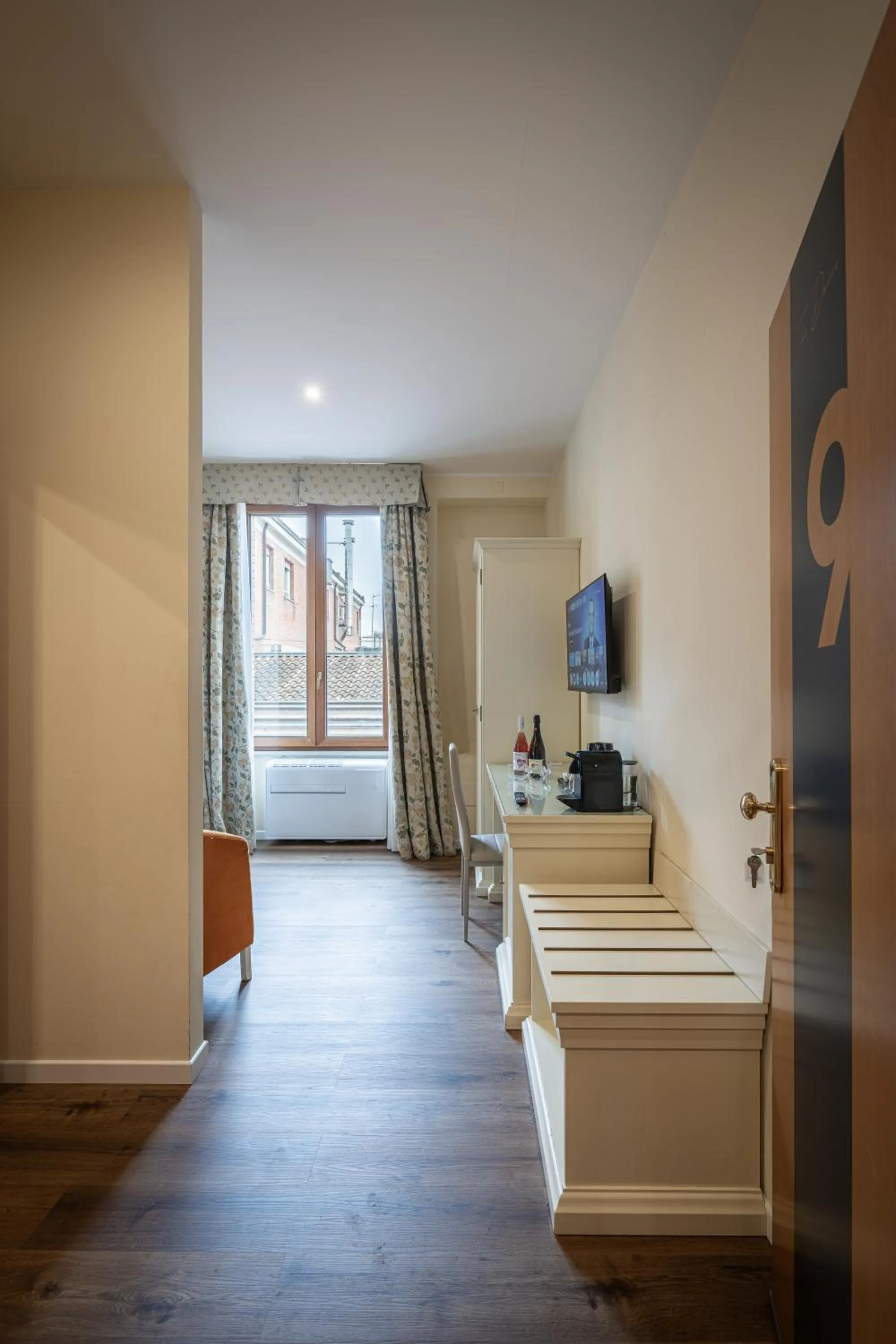 Photo of the whole room in THE DOME - Panoramic Rooms