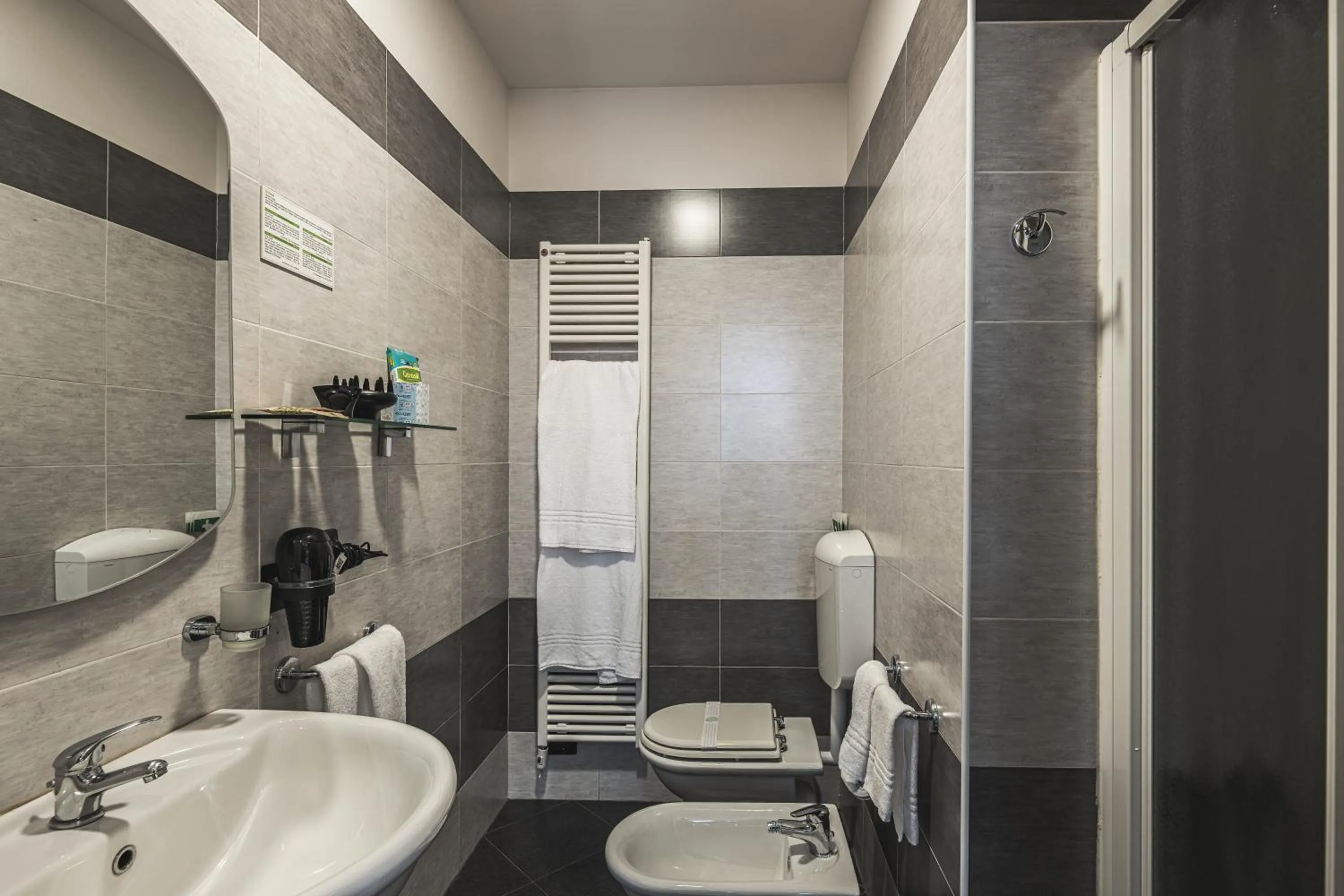 Shower in THE DOME - Panoramic Rooms