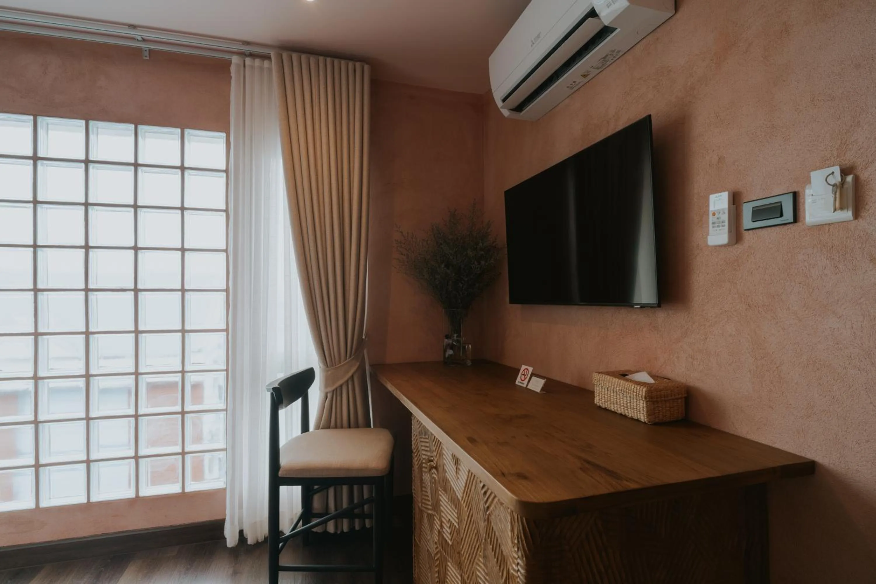 TV and multimedia in Hotel Clay Chiang Mai