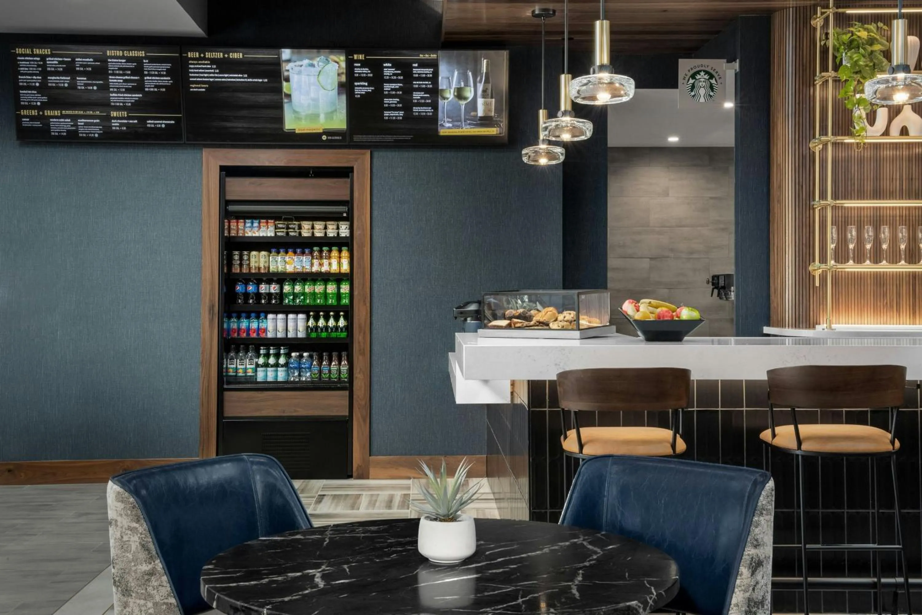 Breakfast in Courtyard by Marriott Bozeman