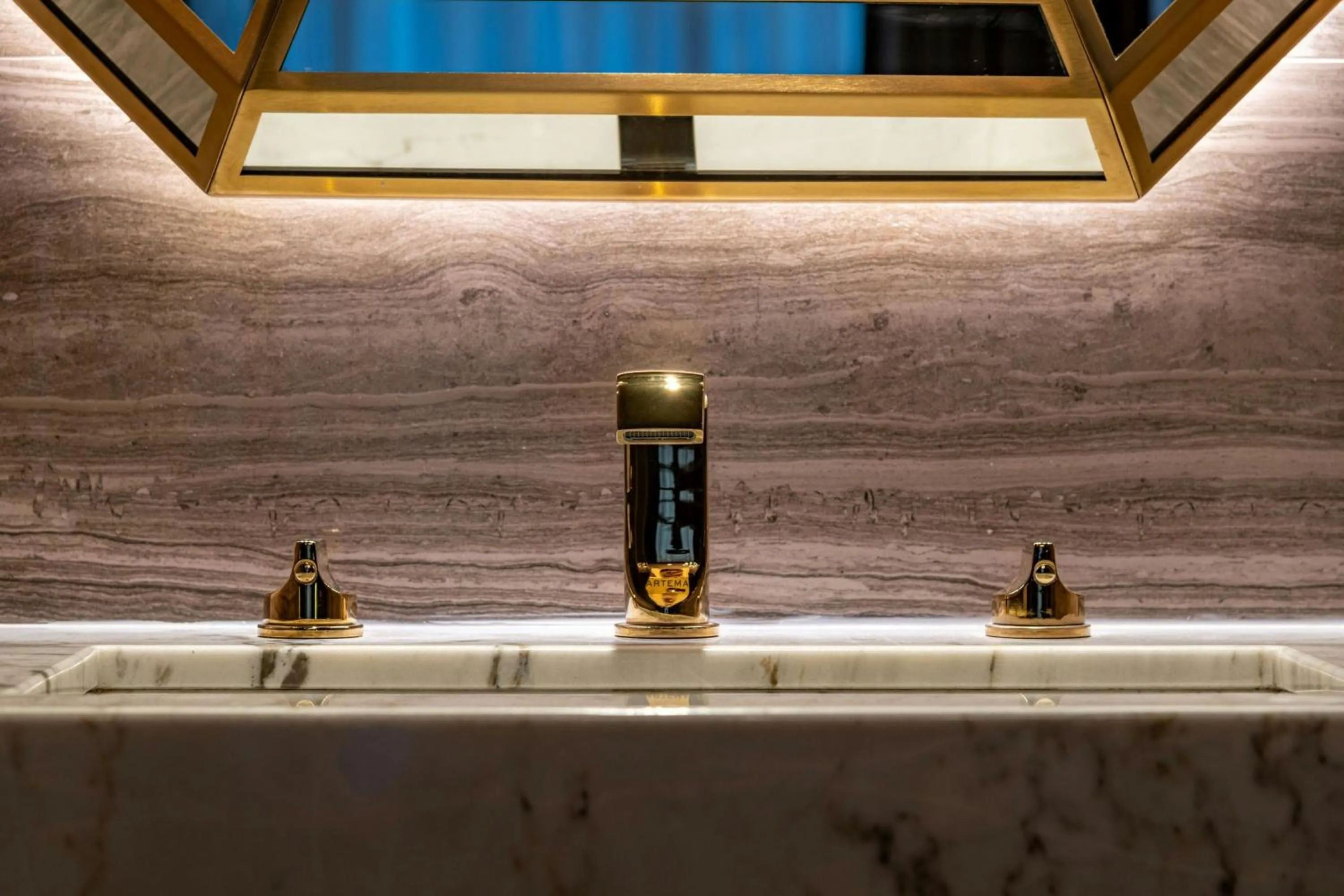 Photo of the whole room in Orient Occident Hotel Istanbul, Autograph Collection