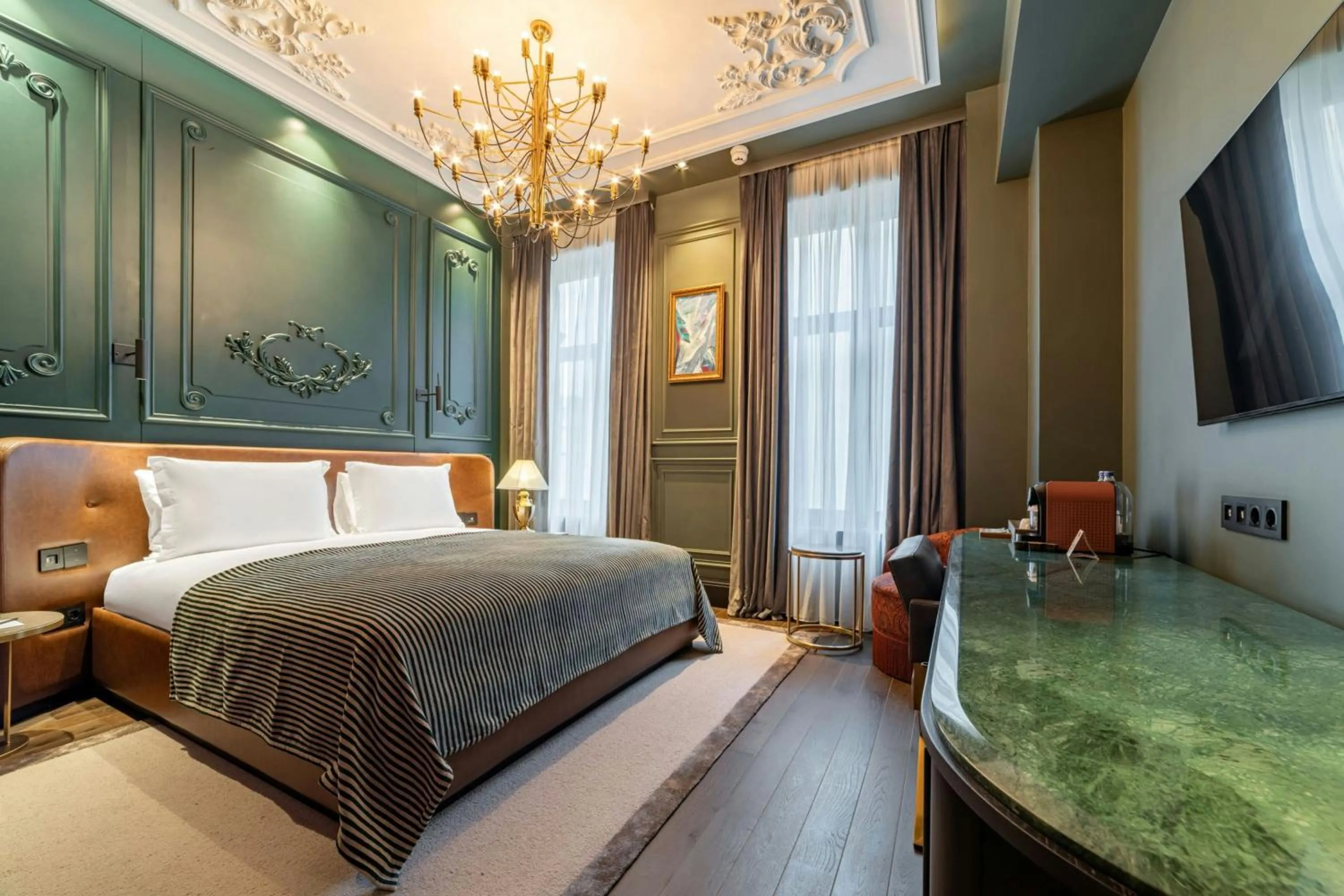 Photo of the whole room, Bed in Orient Occident Hotel Istanbul, Autograph Collection