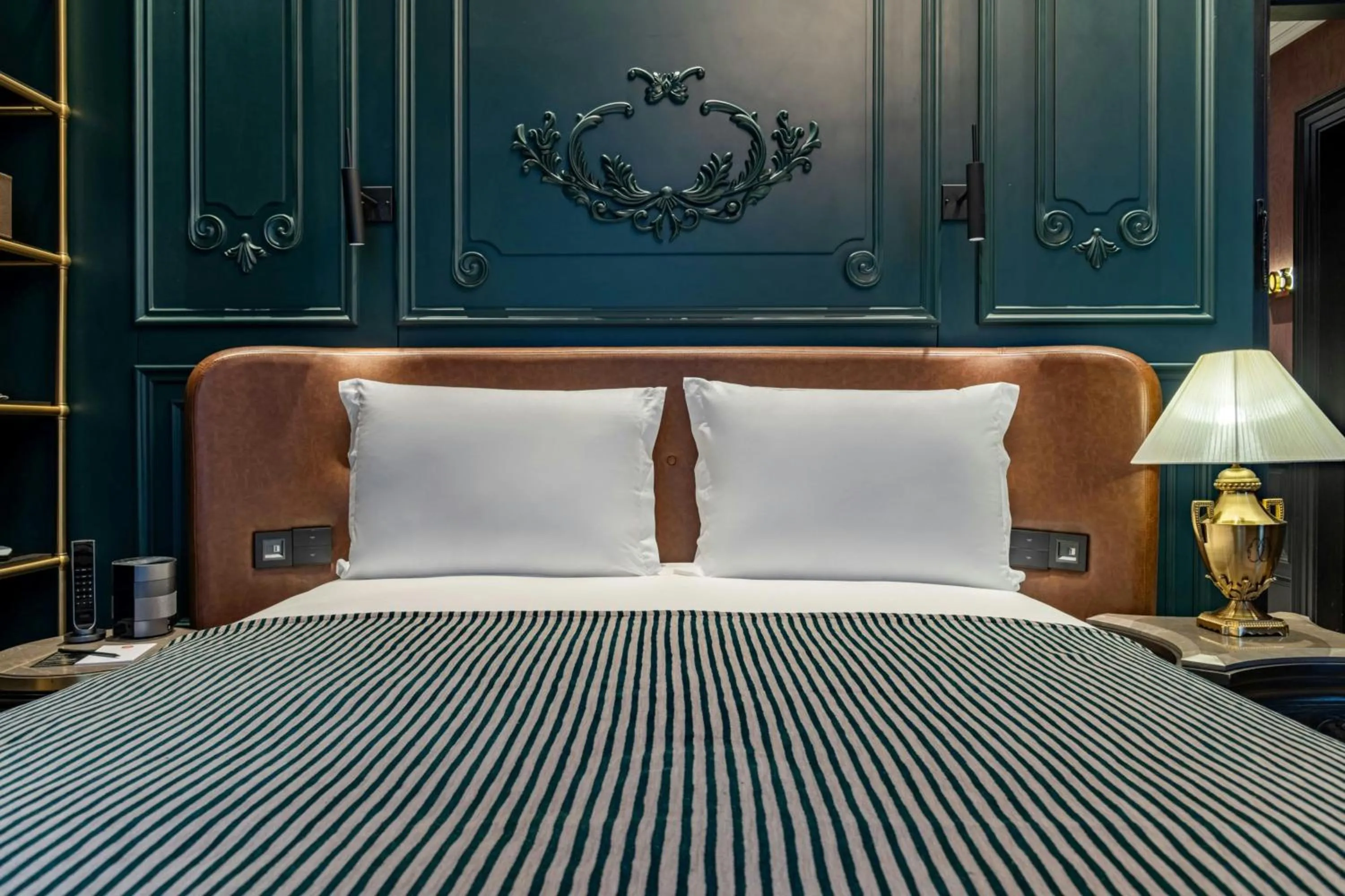 Photo of the whole room, Bed in Orient Occident Hotel Istanbul, Autograph Collection