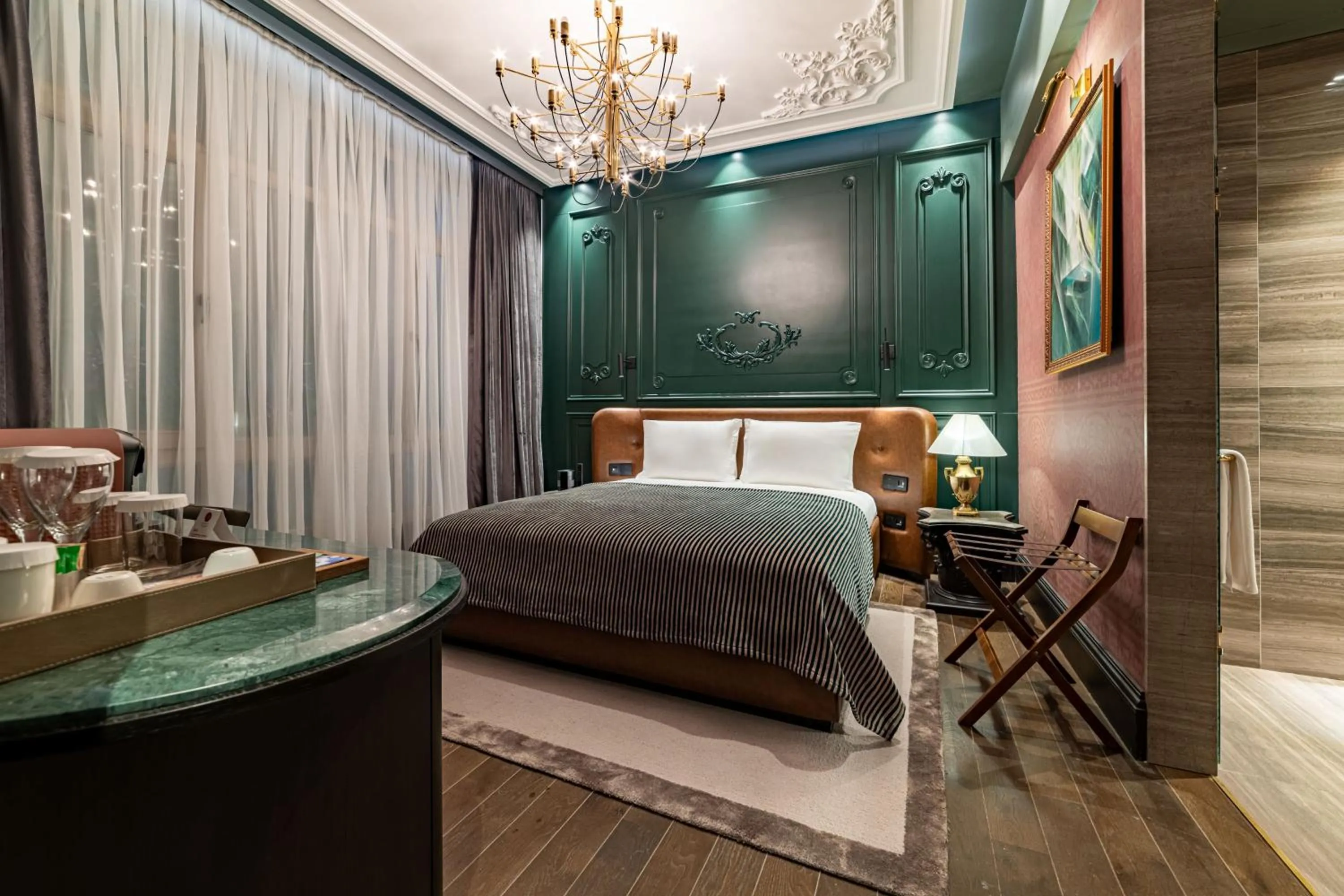 Bedroom, Bed in Orient Occident Hotel Istanbul, Autograph Collection
