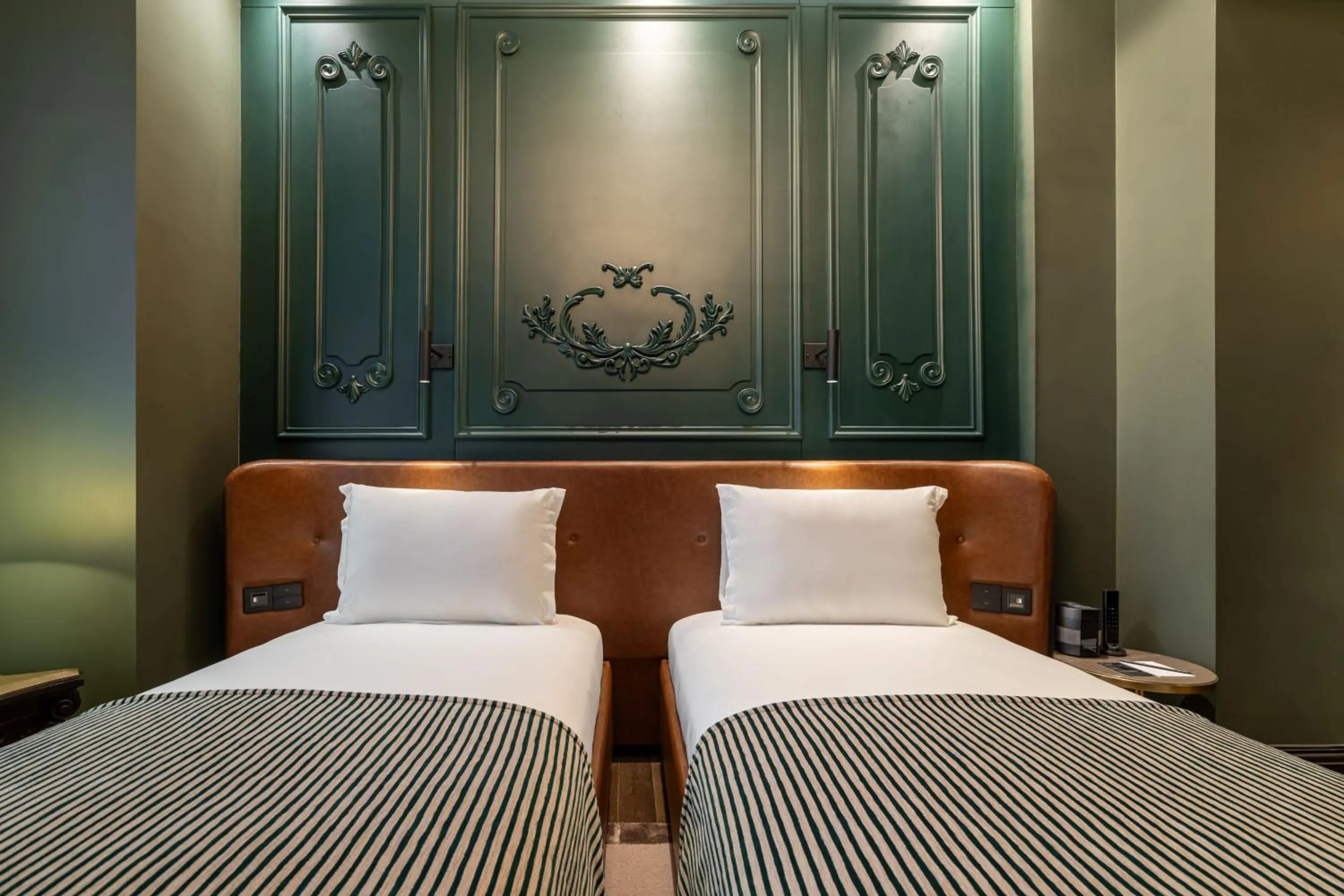 Bedroom, Bed in Orient Occident Hotel Istanbul, Autograph Collection