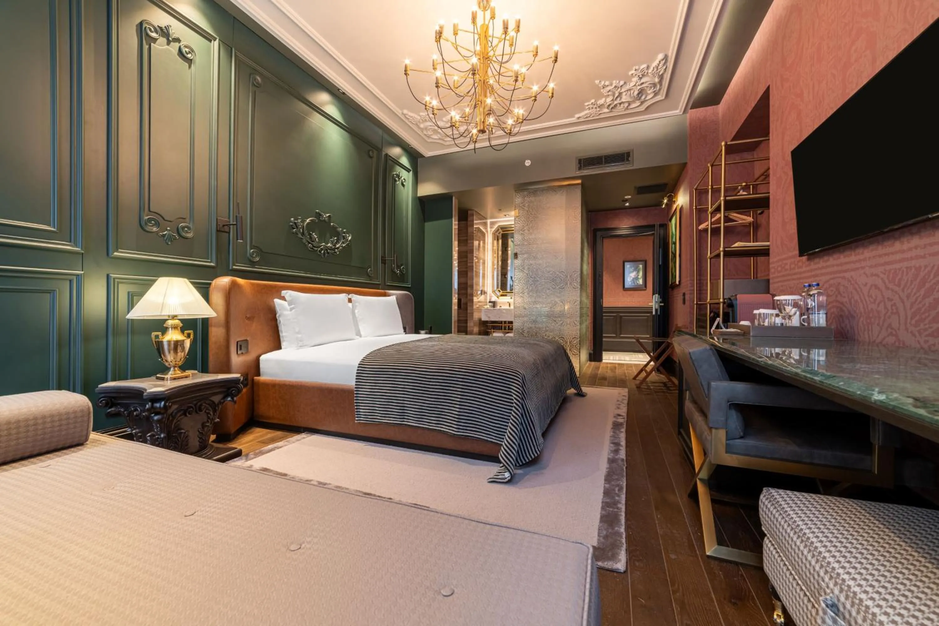 Bedroom, Bed in Orient Occident Hotel Istanbul, Autograph Collection