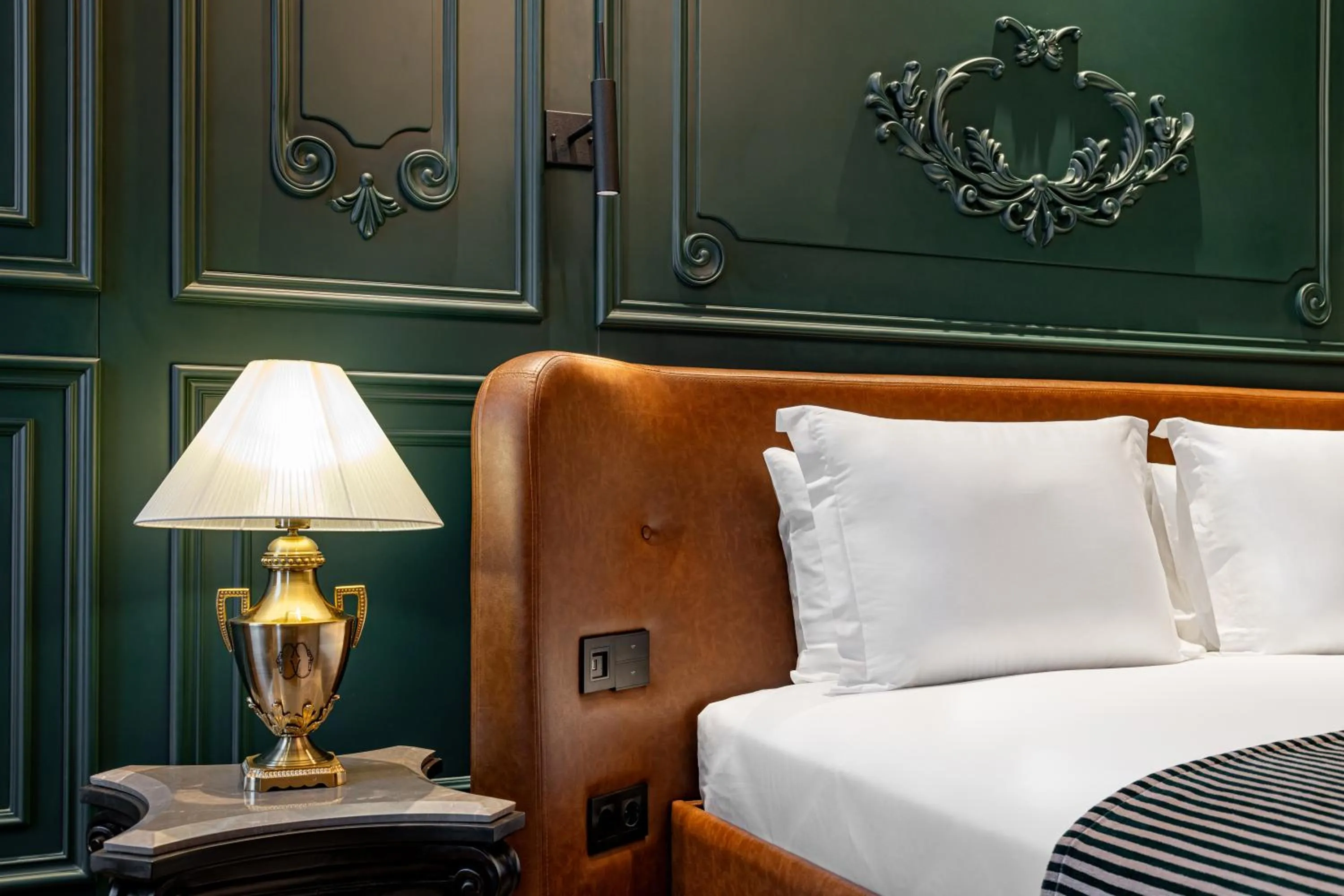 Bedroom, Bed in Orient Occident Hotel Istanbul, Autograph Collection