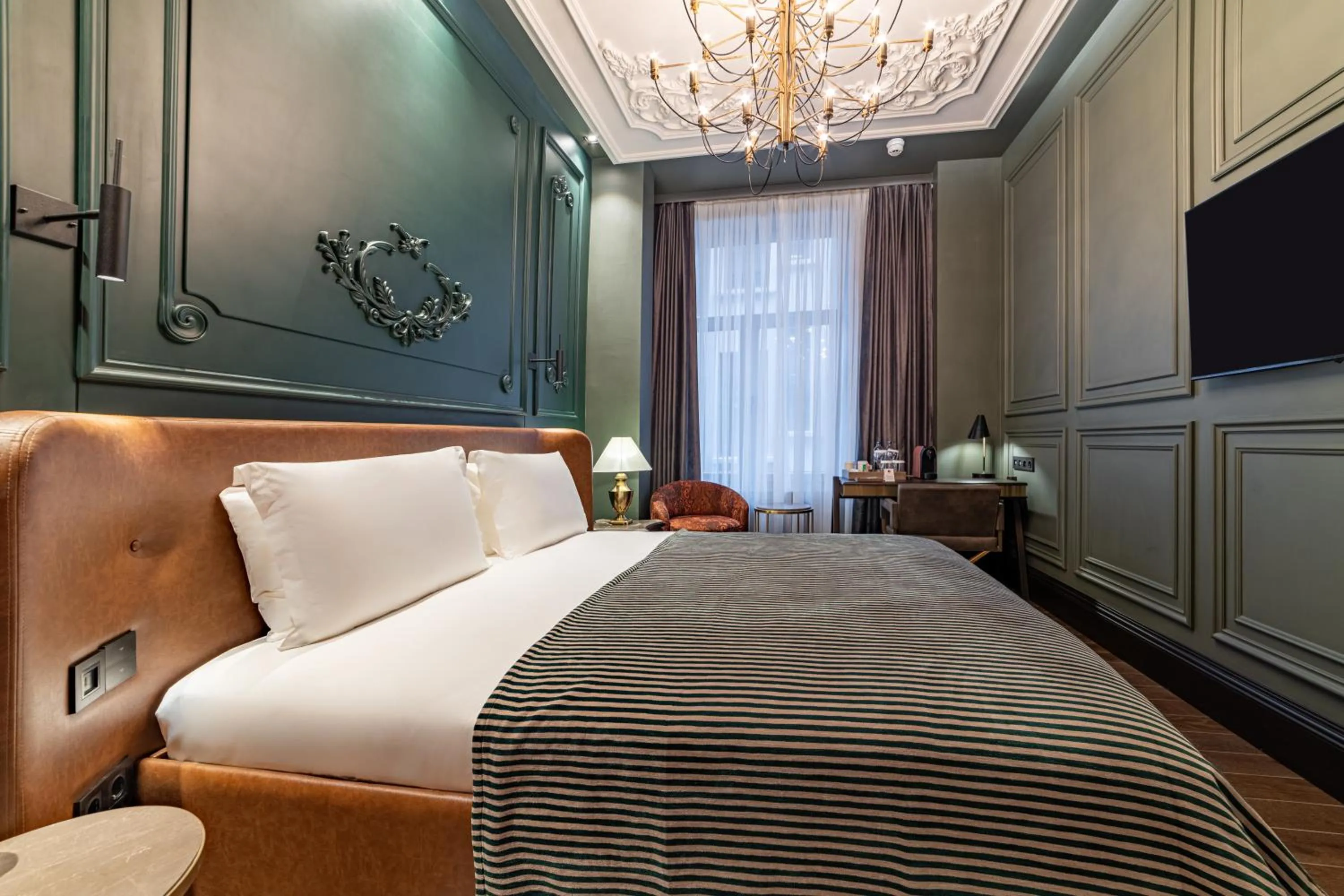 Bedroom, Bed in Orient Occident Hotel Istanbul, Autograph Collection