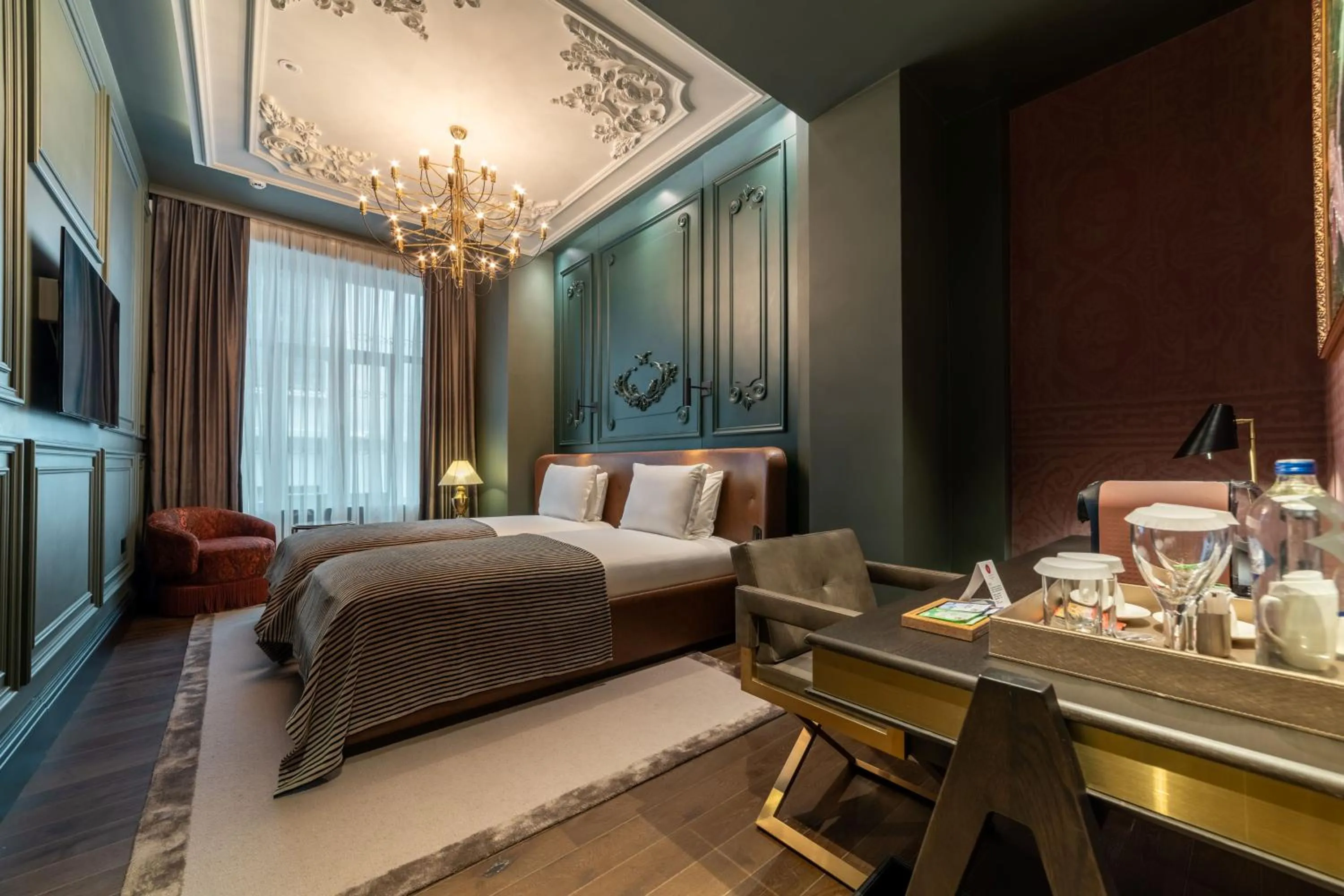 Bedroom, Bed in Orient Occident Hotel Istanbul, Autograph Collection