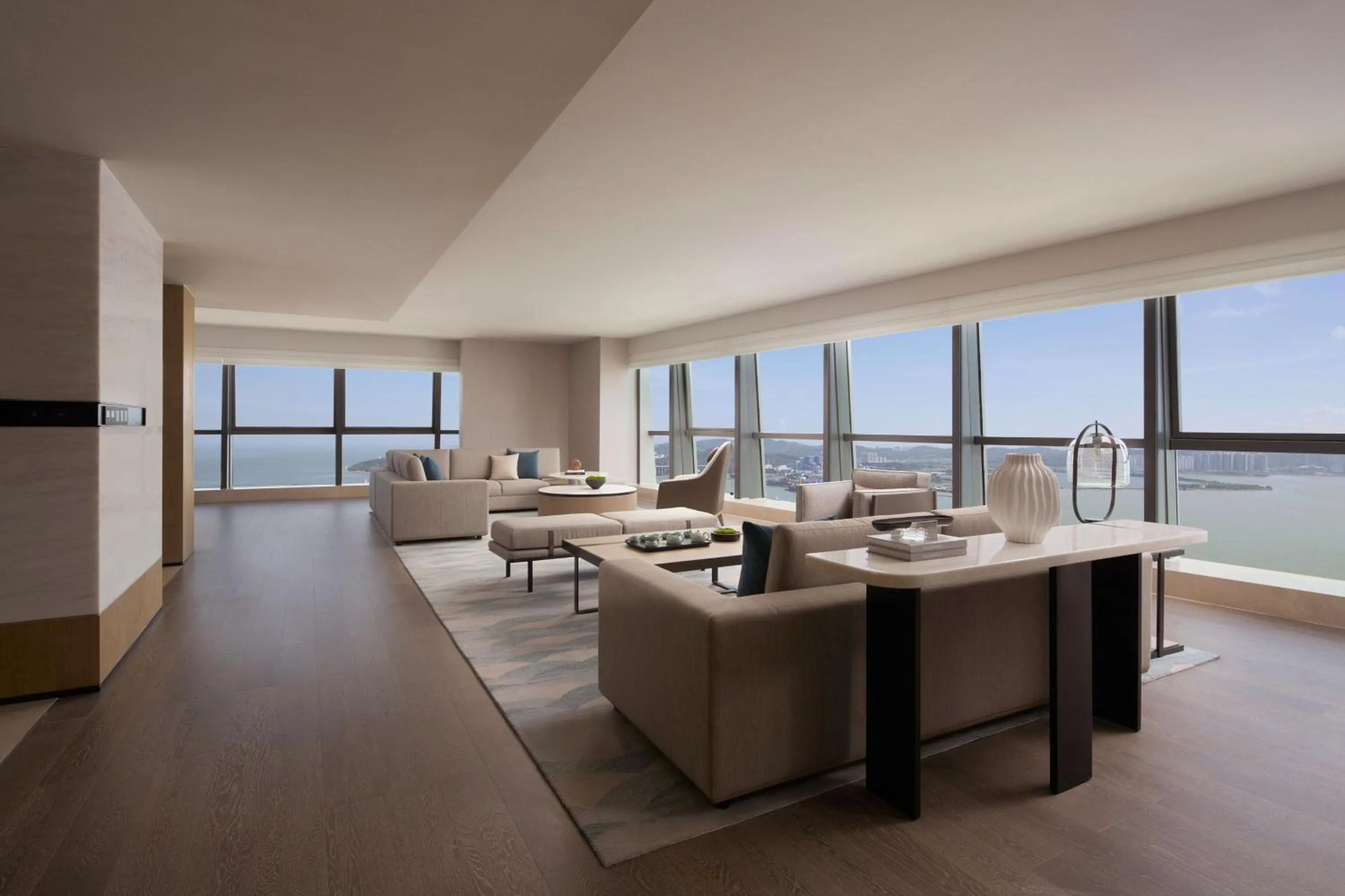 Living room in Shantou Marriott Hotel