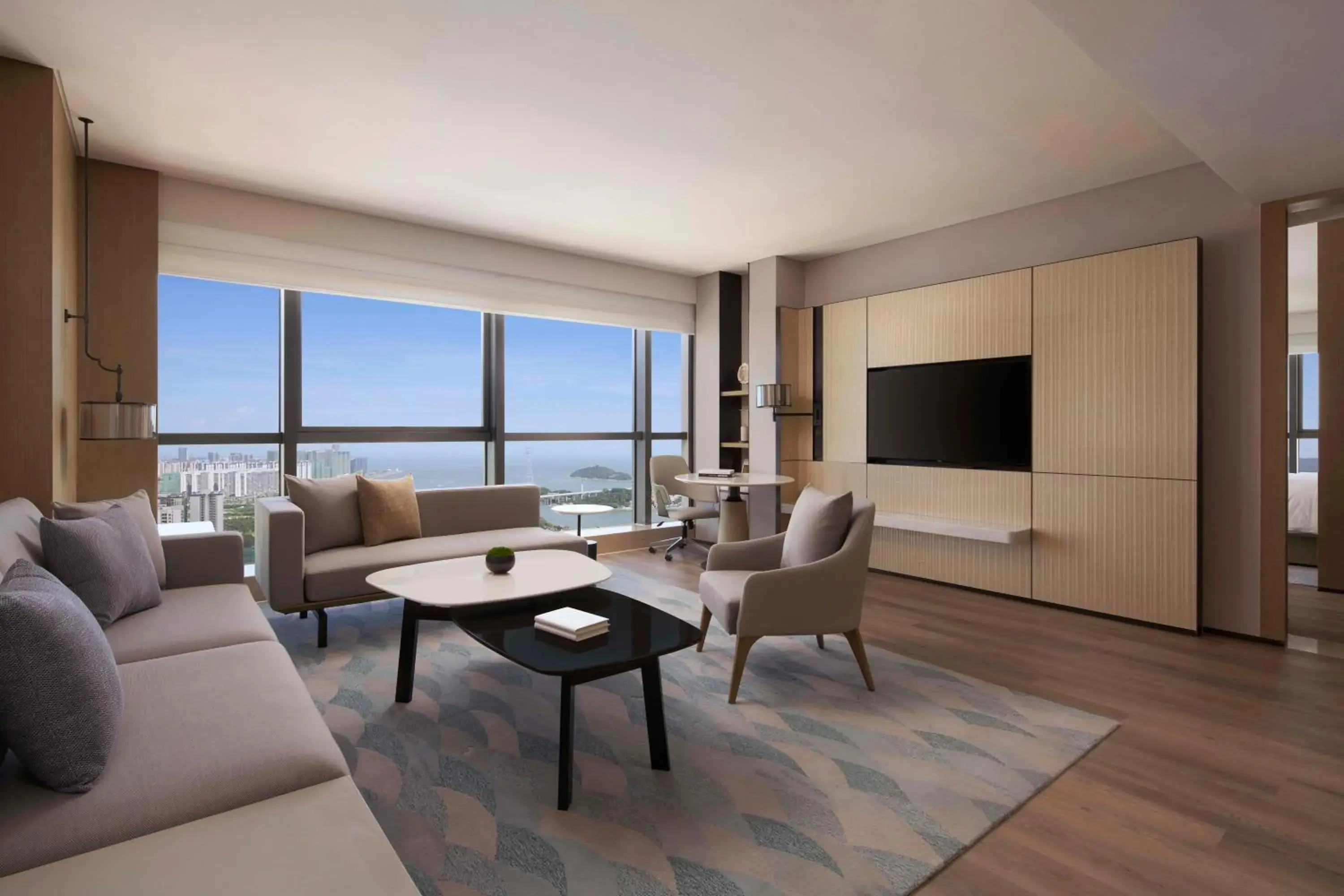 Executive King Suite with Harbor View in Shantou Marriott Hotel Executive King Suite with Harbor View in Shantou Marriott Hotel