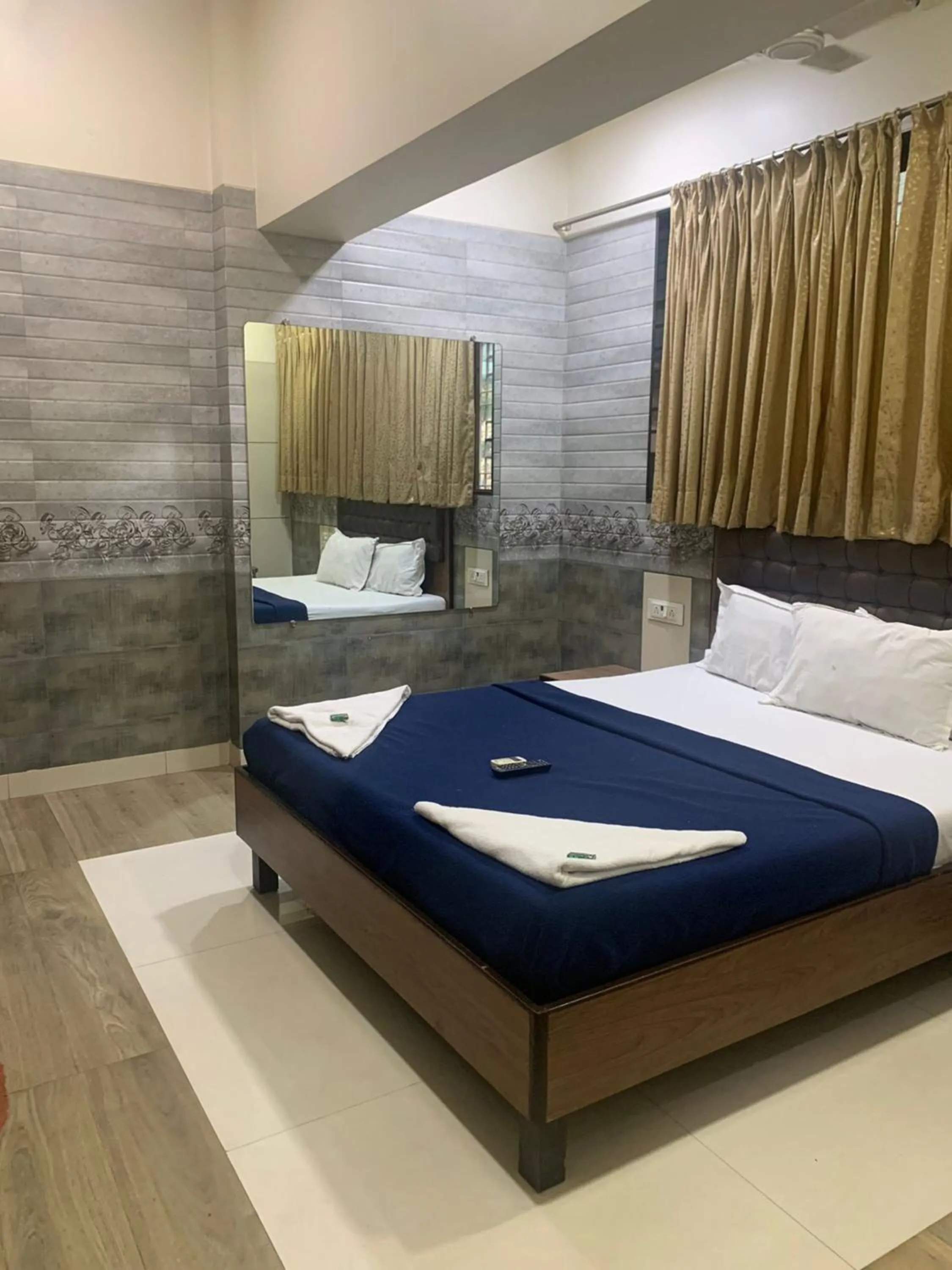 Bed in Hotel Royal Residency - Chembur
