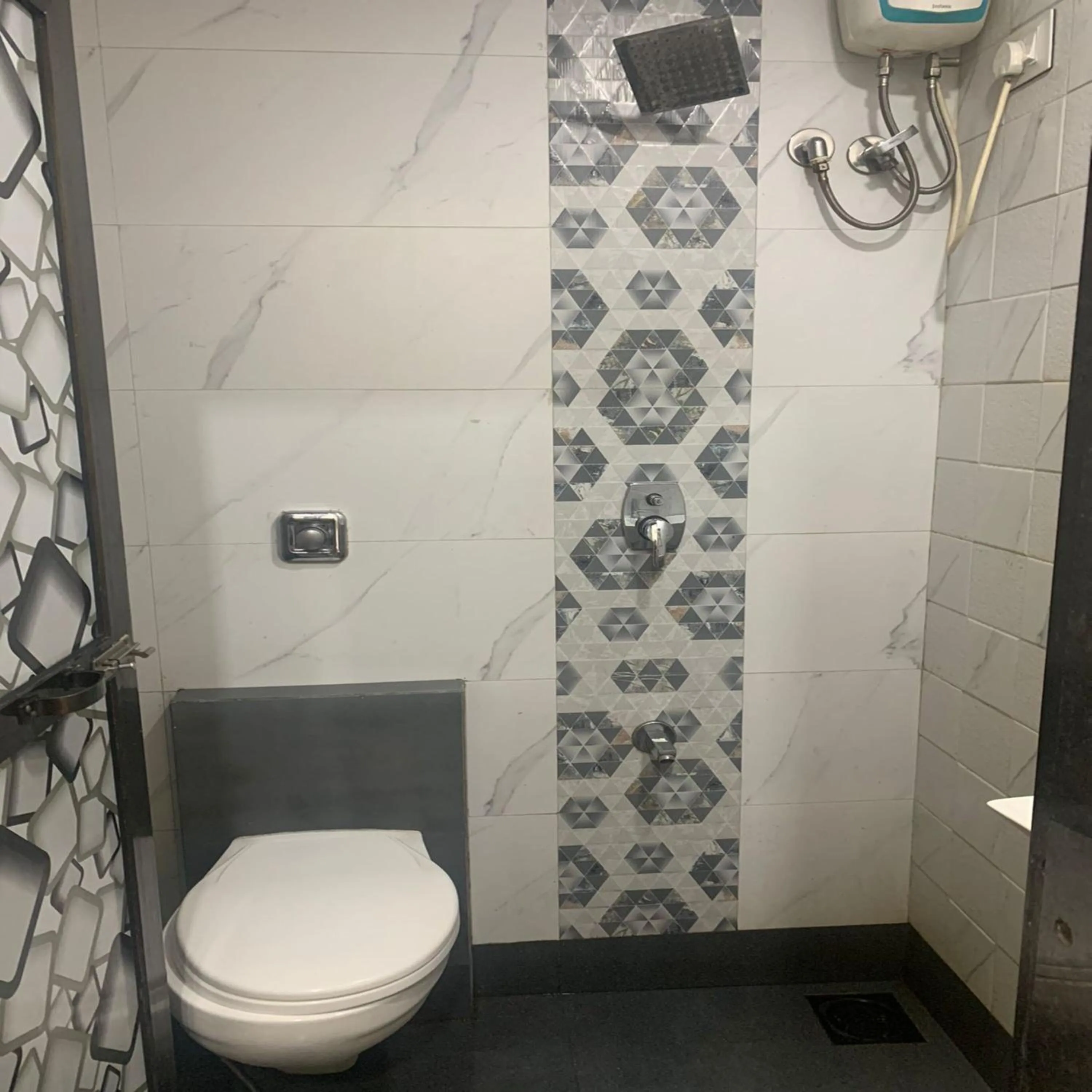 Shower in Hotel Royal Residency - Chembur