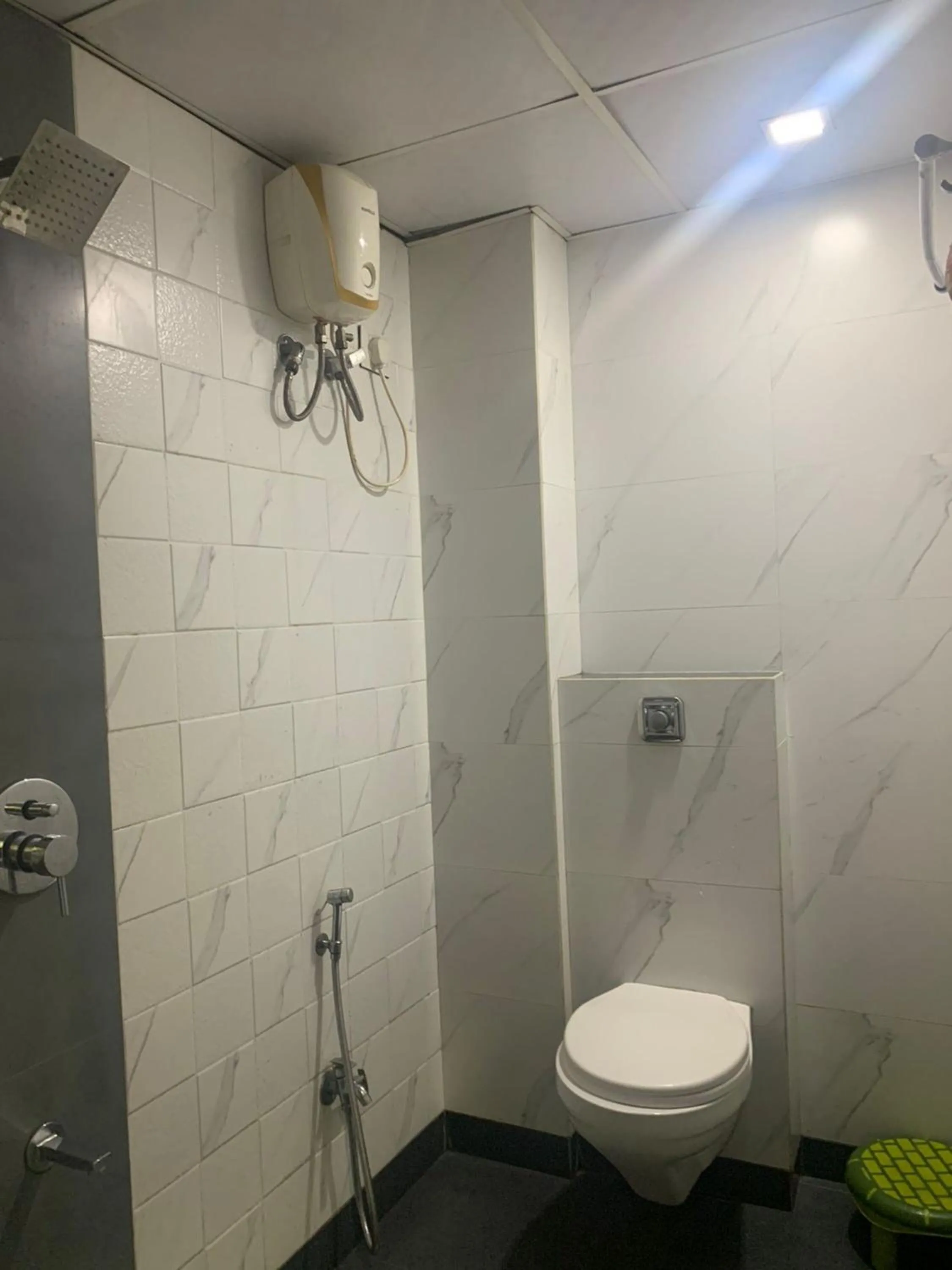 Shower in Hotel Royal Residency - Chembur