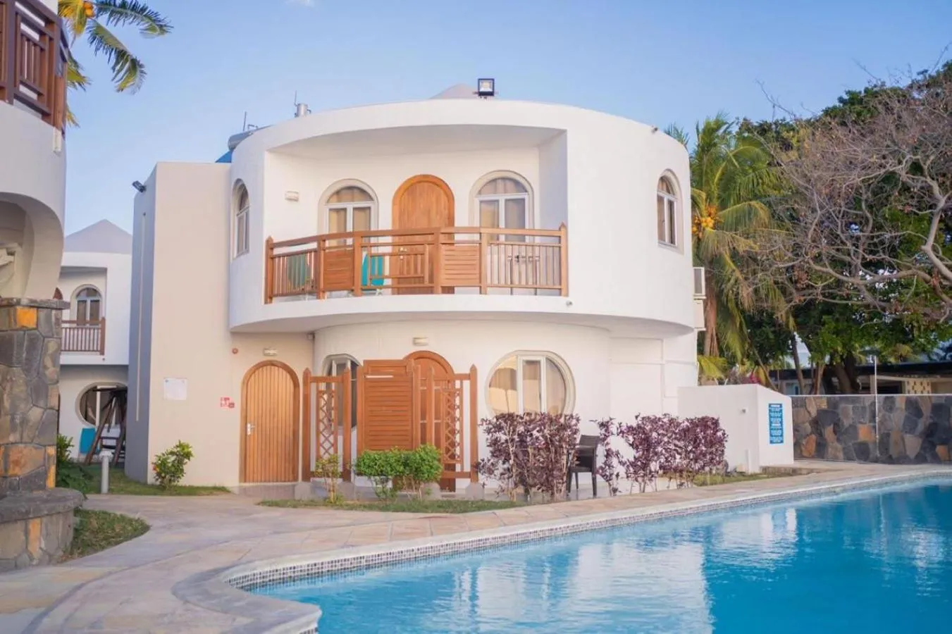 Property building in Gold Beach Resort