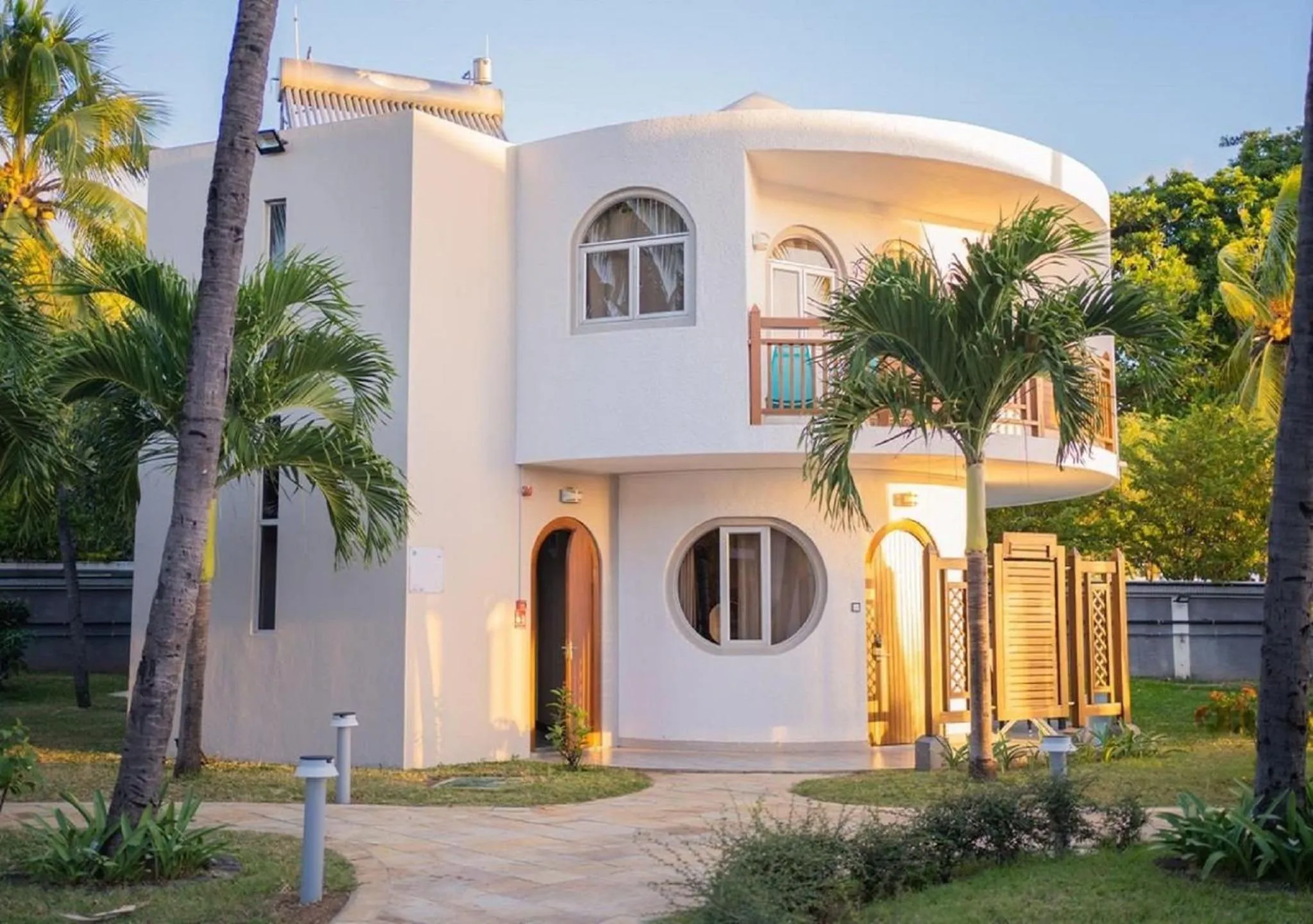 Property building in Gold Beach Resort