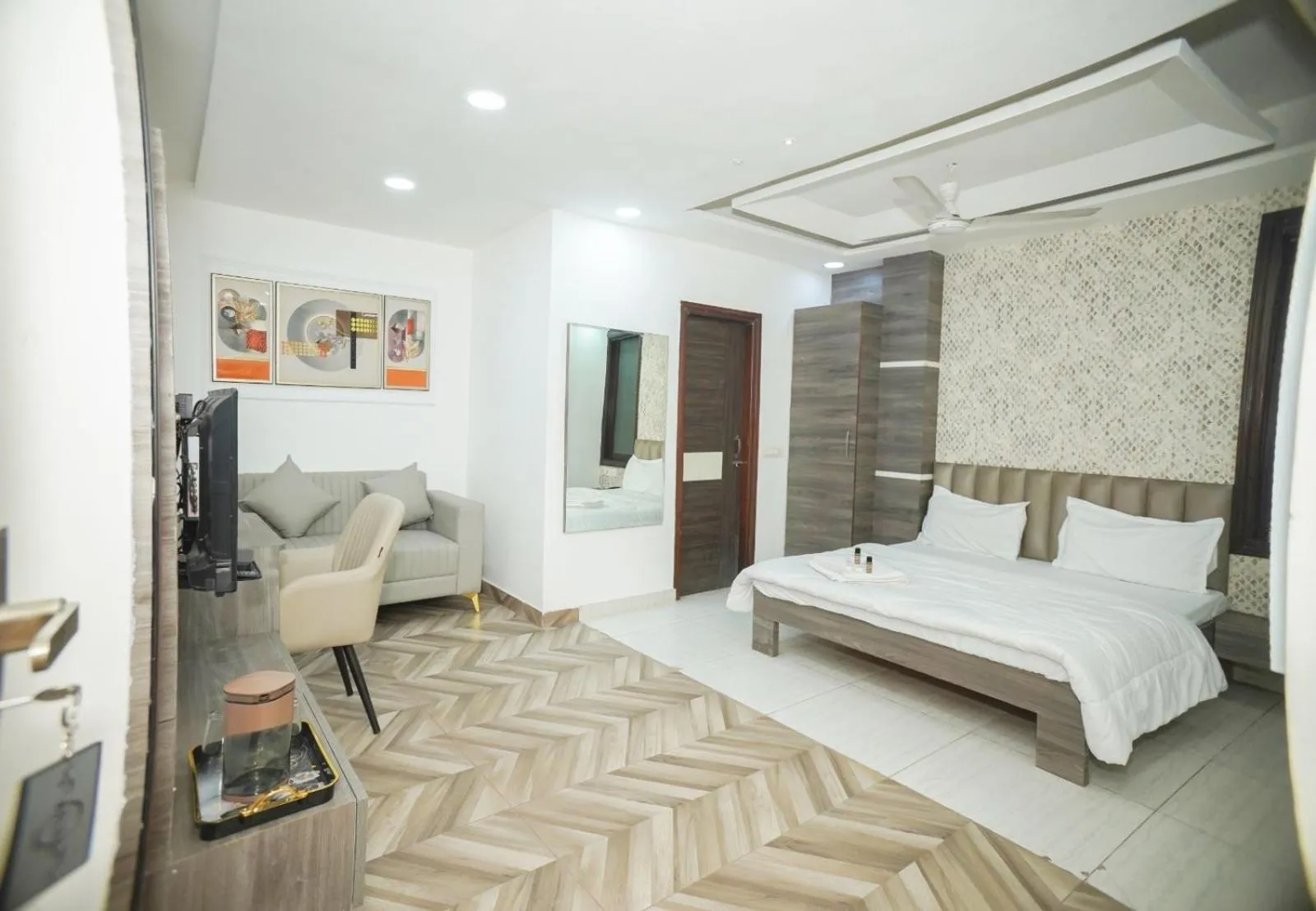 Bed in HOTEL LIME WOOD