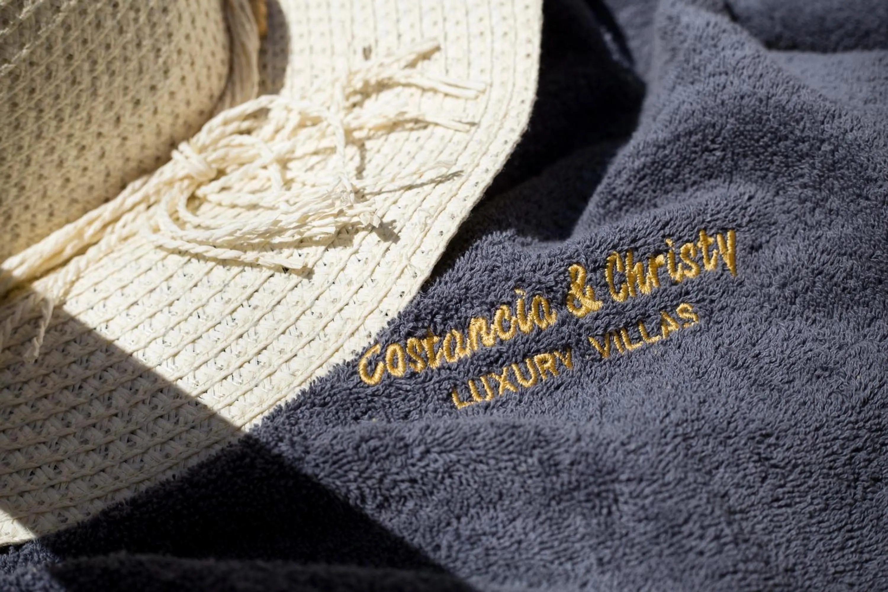 Logo/Certificate/Sign in Villa Constancia